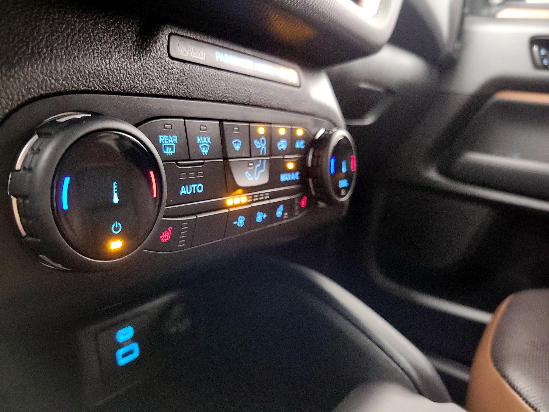 Thumbnail: 2022 Ford Bronco Sport - 16