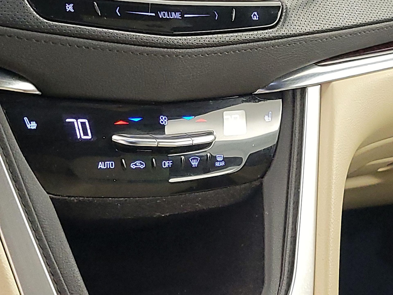 2019 Cadillac XT5 Luxury - Photo 17