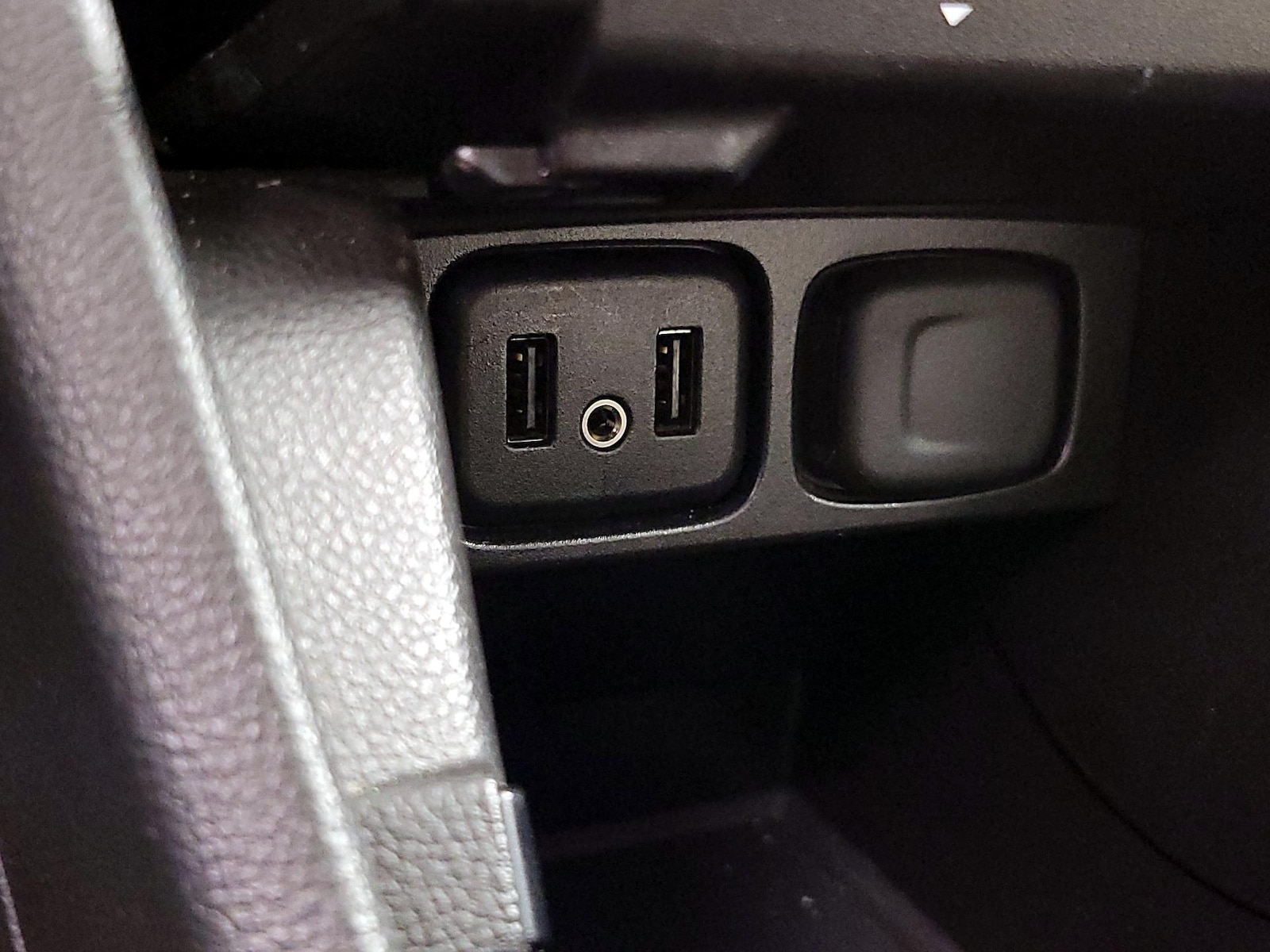 2018 Buick Encore Preferred II - Photo 19