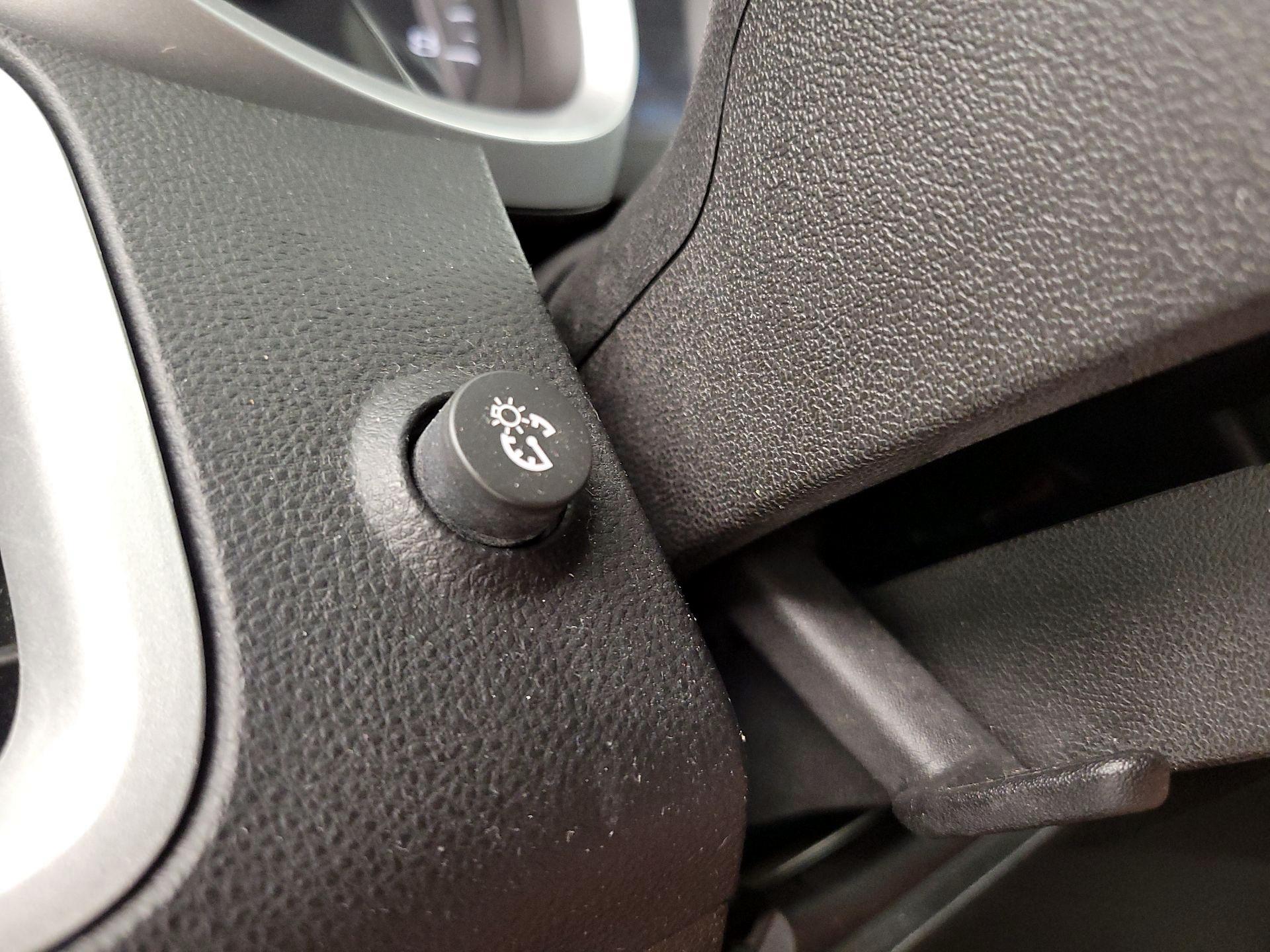 Thumbnail: 2015 Chevrolet Equinox - 13