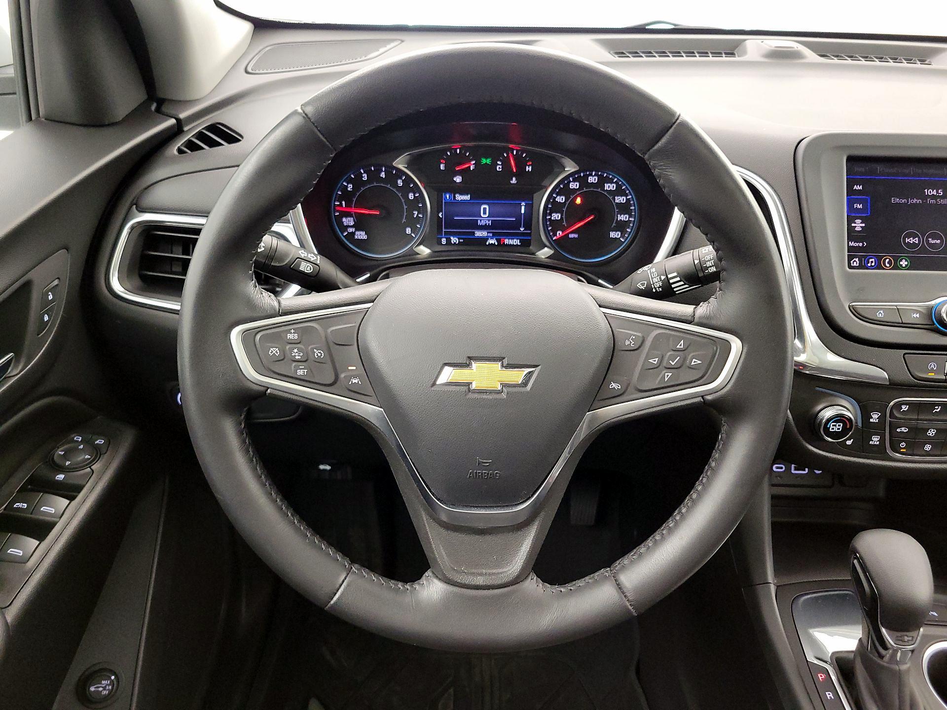 Thumbnail: 2022 Chevrolet Equinox - 10