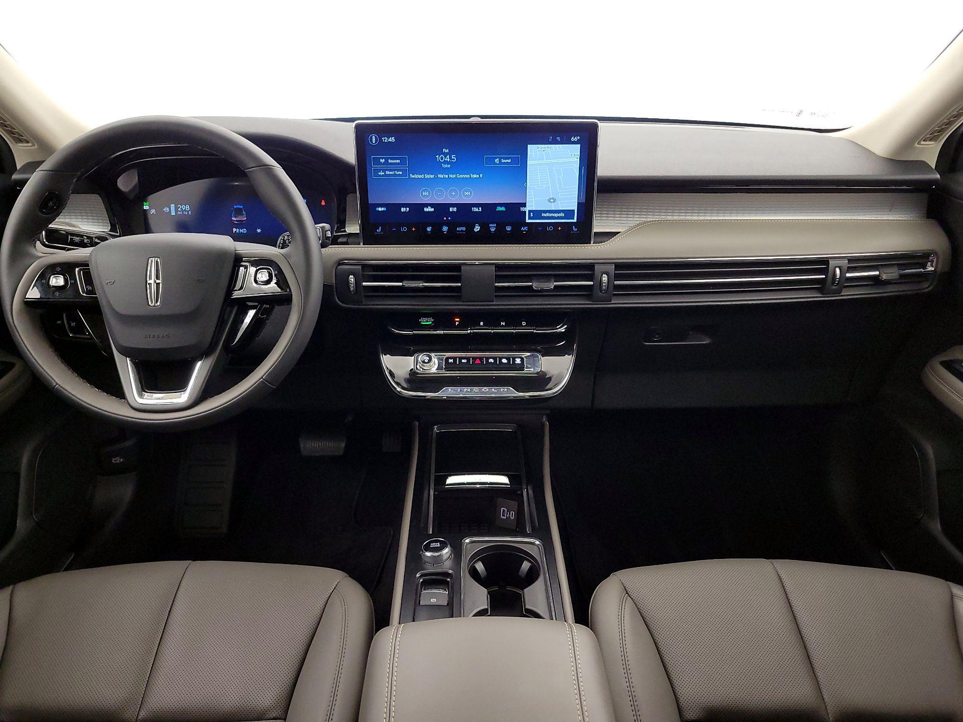 Thumbnail: 2024 Lincoln Corsair - 9