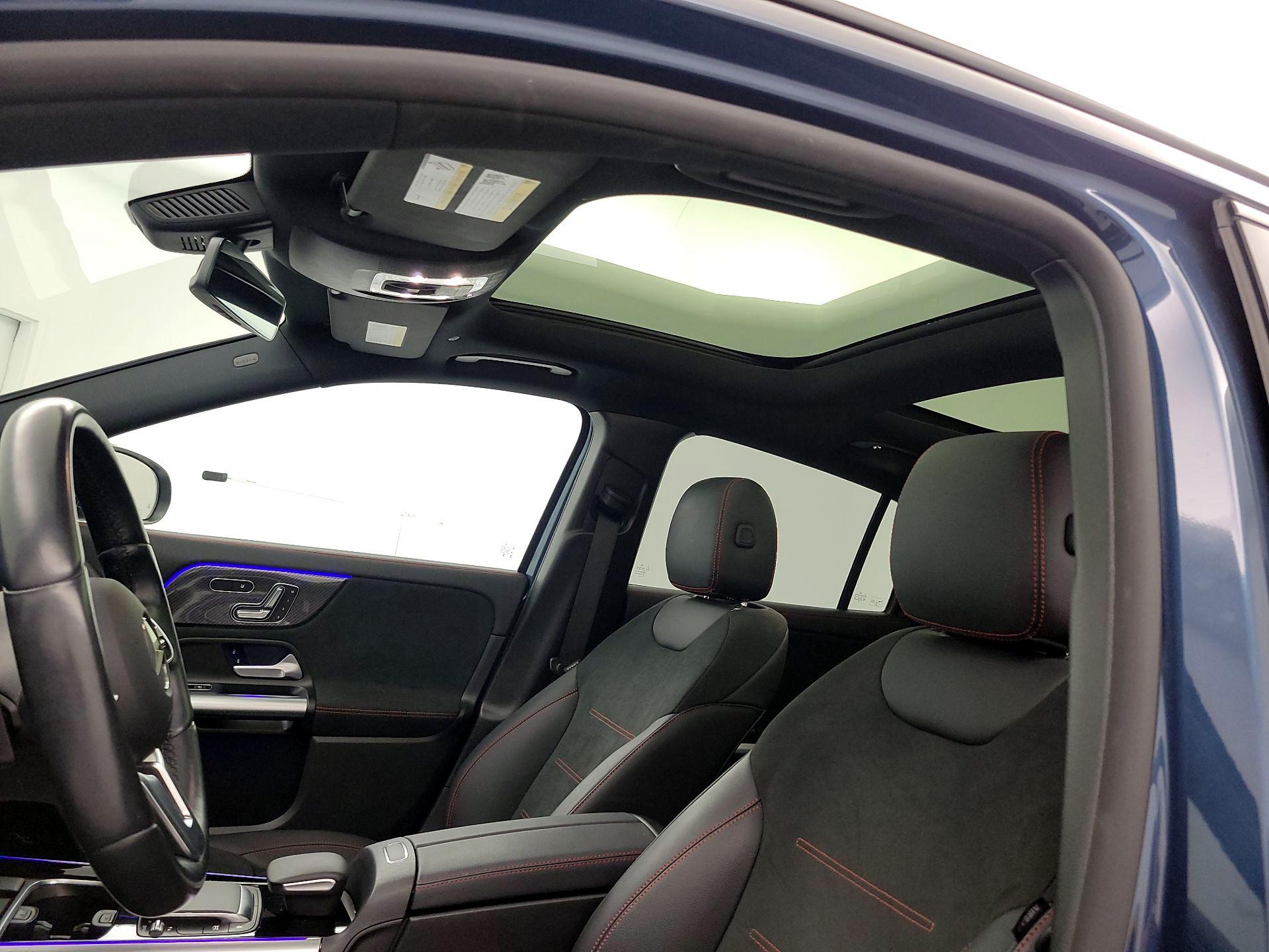 Thumbnail: 2023 Mercedes-Benz GLA - 19