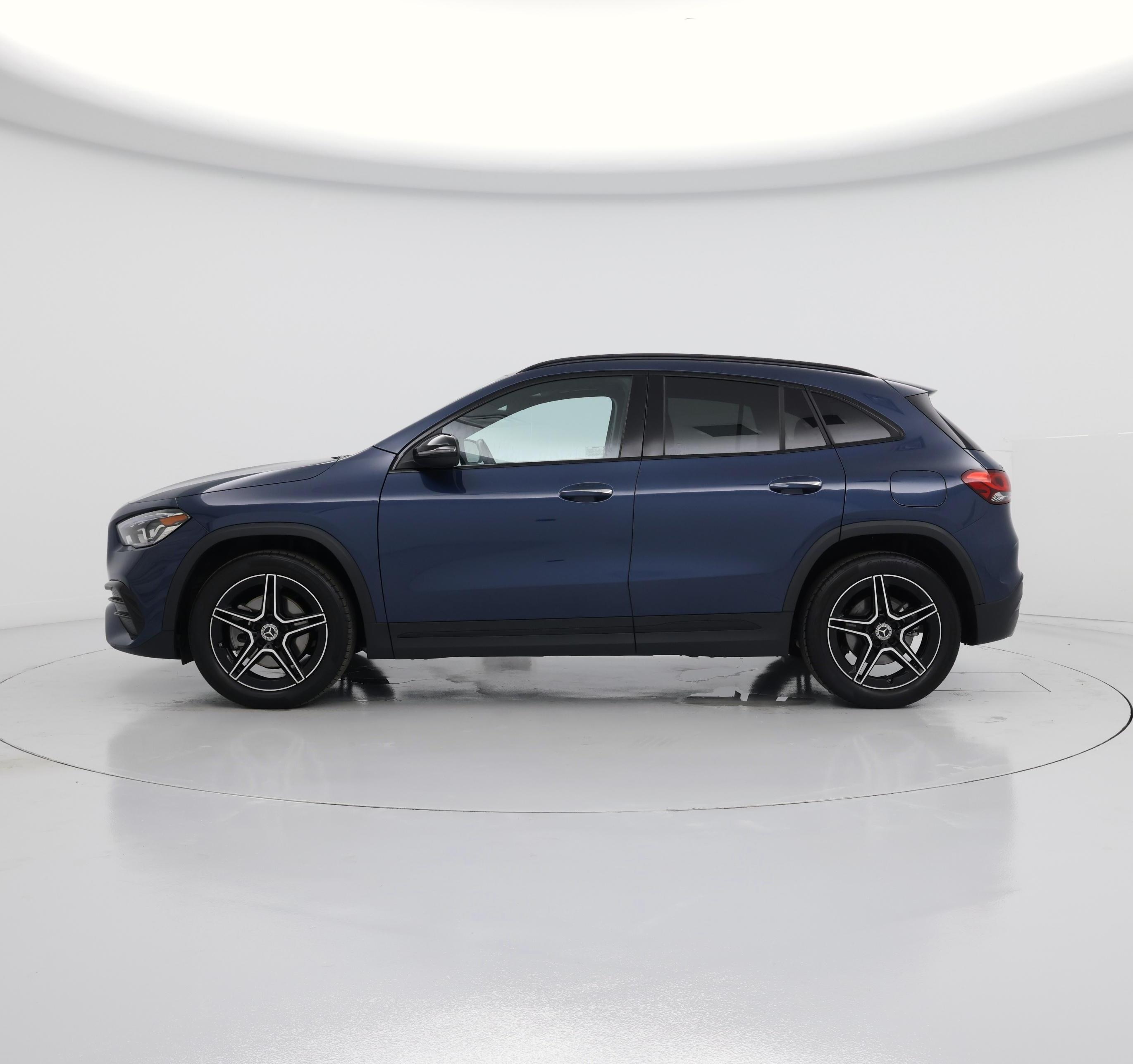 Thumbnail: 2023 Mercedes-Benz GLA - 3