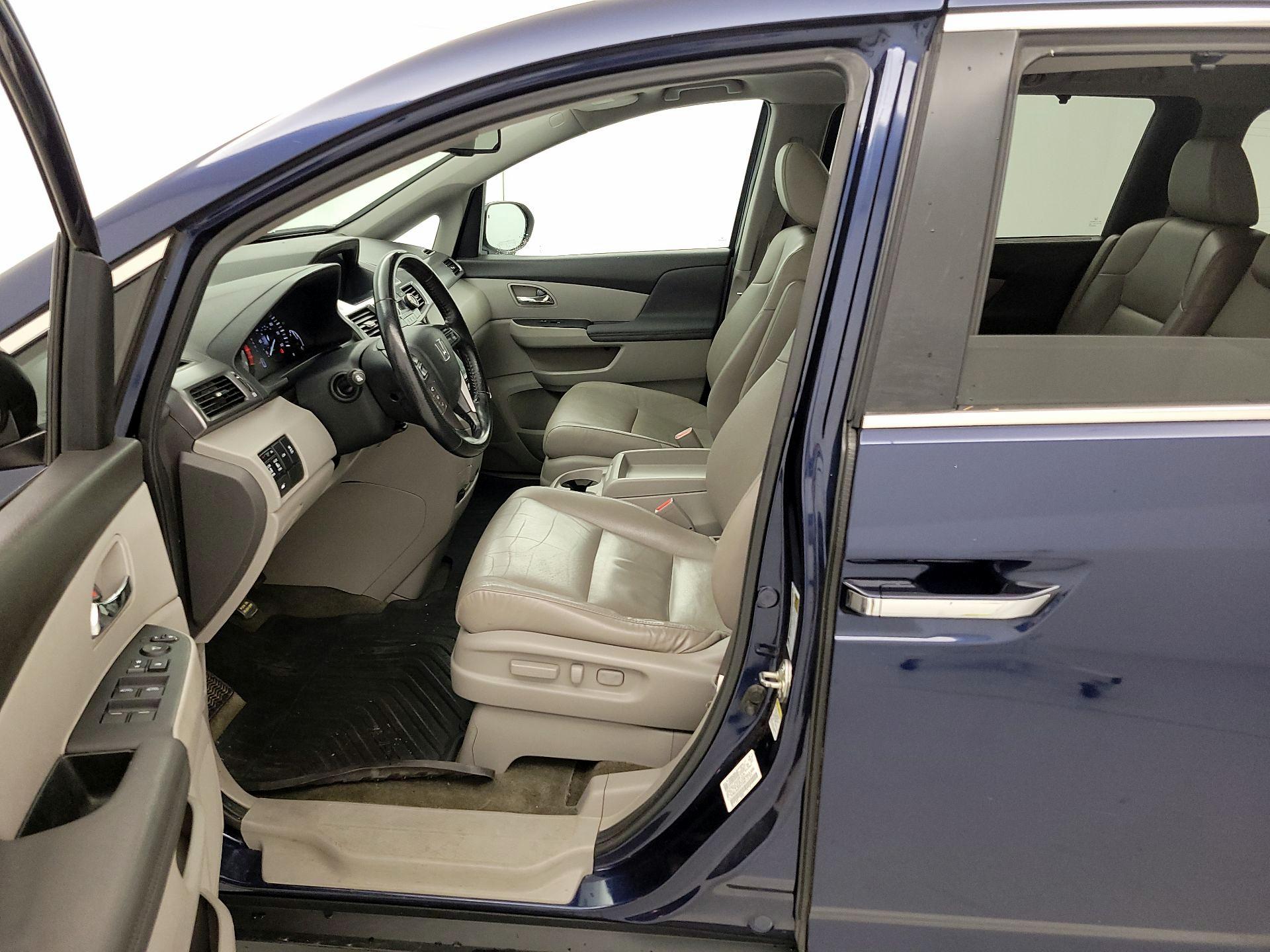 Thumbnail: 2014 Honda Odyssey - 11