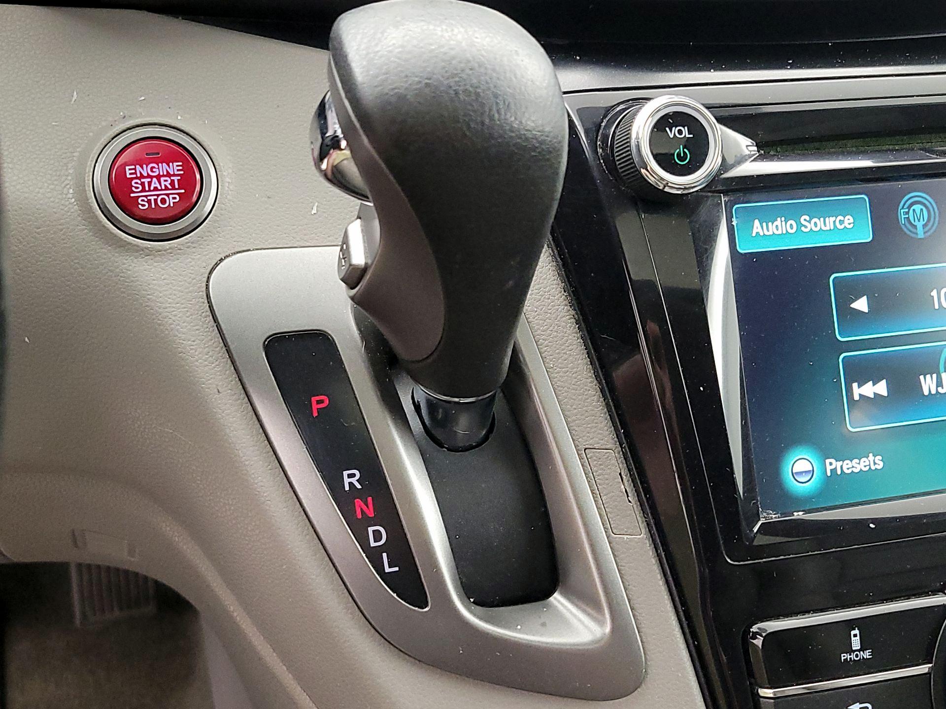 Thumbnail: 2014 Honda Odyssey - 17