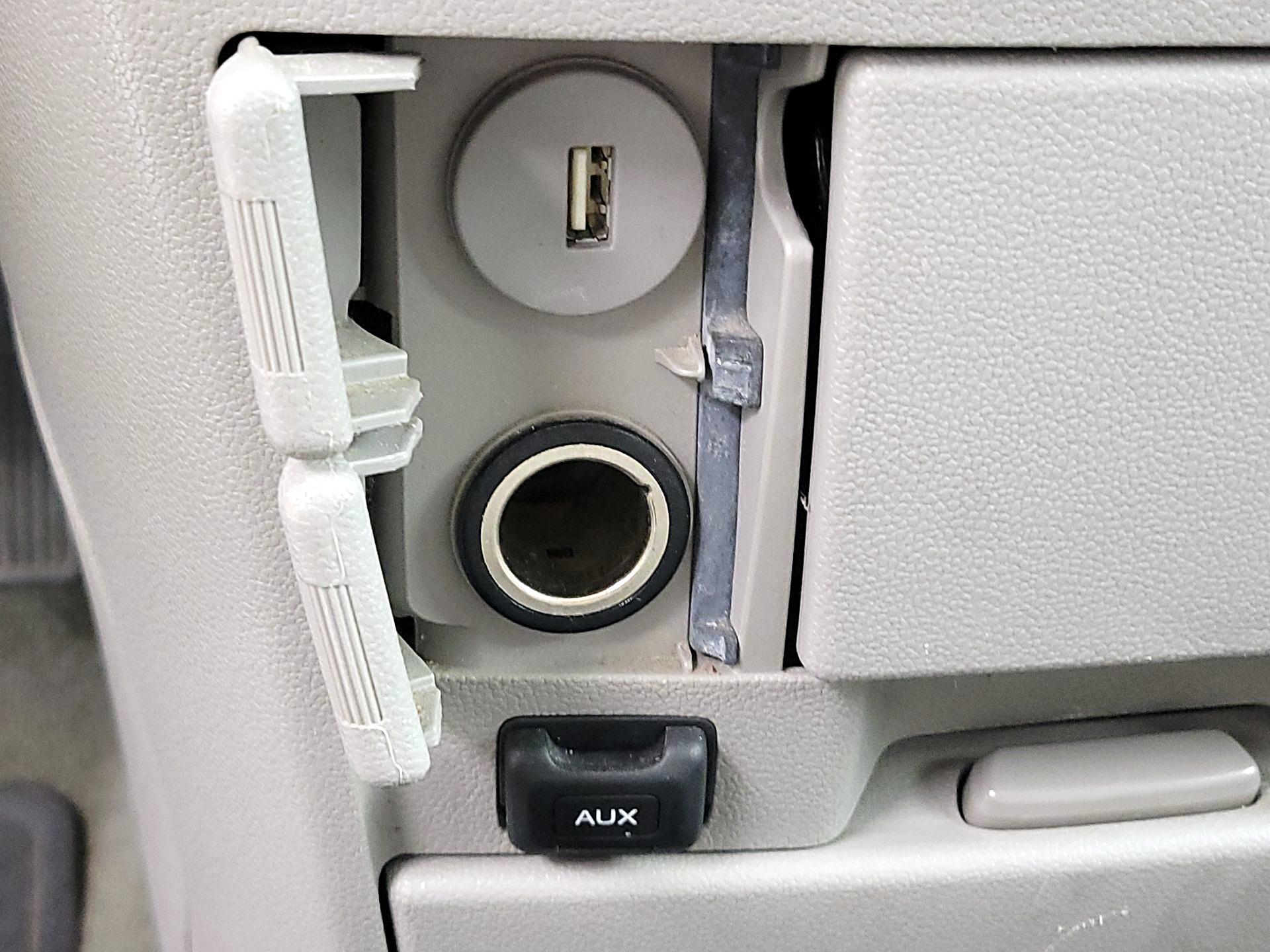 Thumbnail: 2014 Honda Odyssey - 18