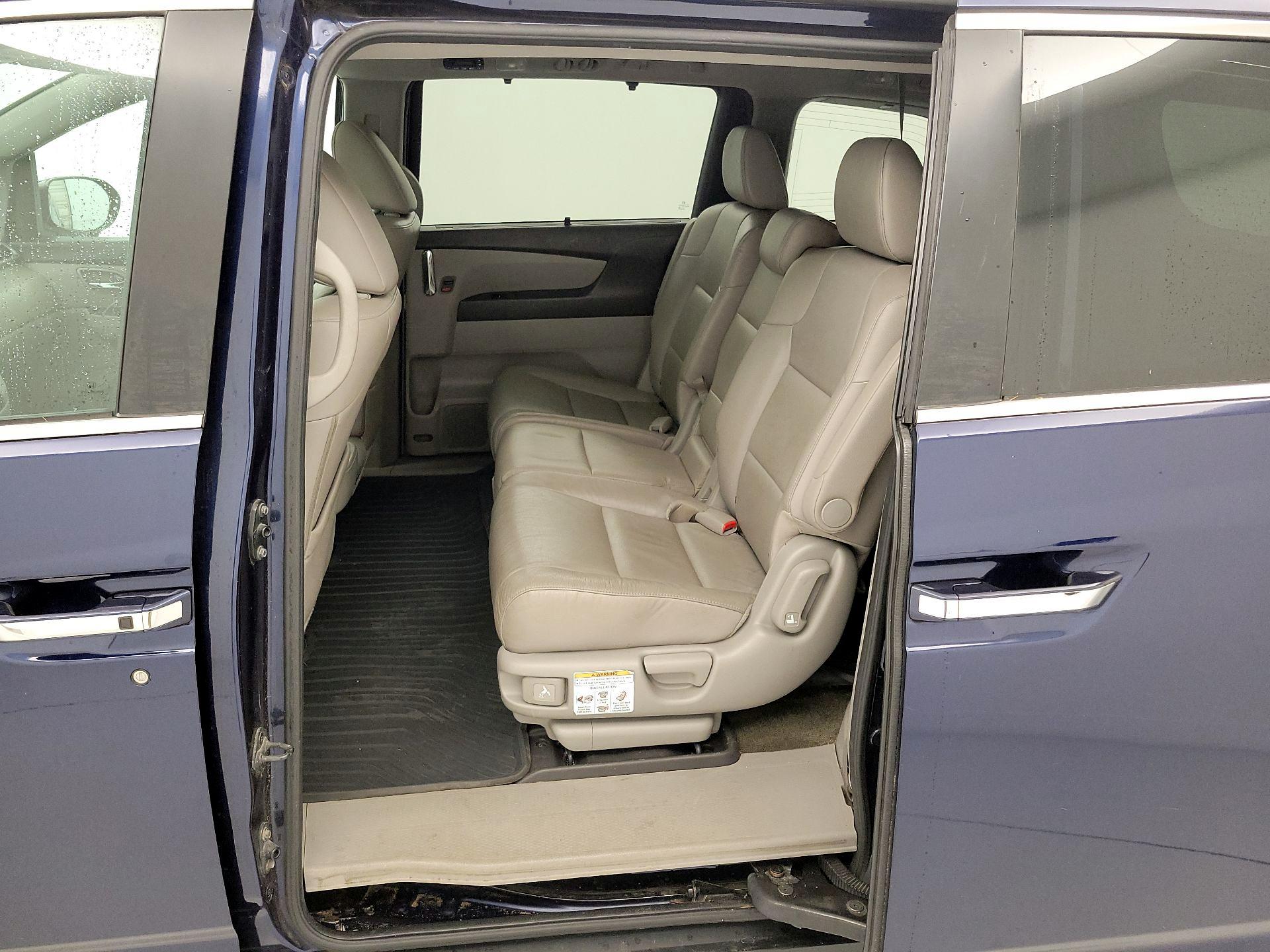 Thumbnail: 2014 Honda Odyssey - 20