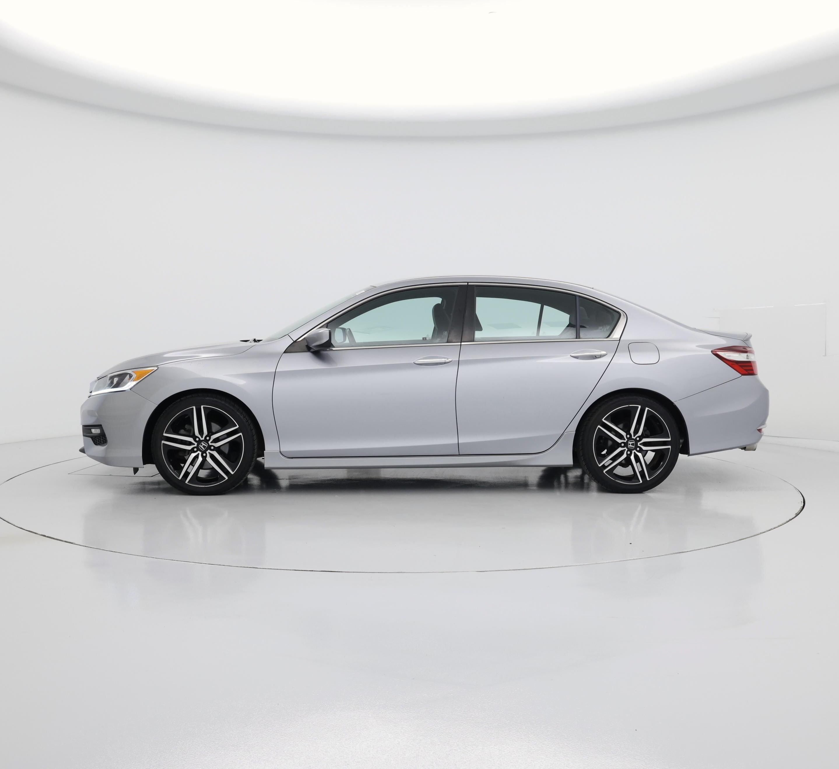 Thumbnail: 2017 Honda Accord - 3