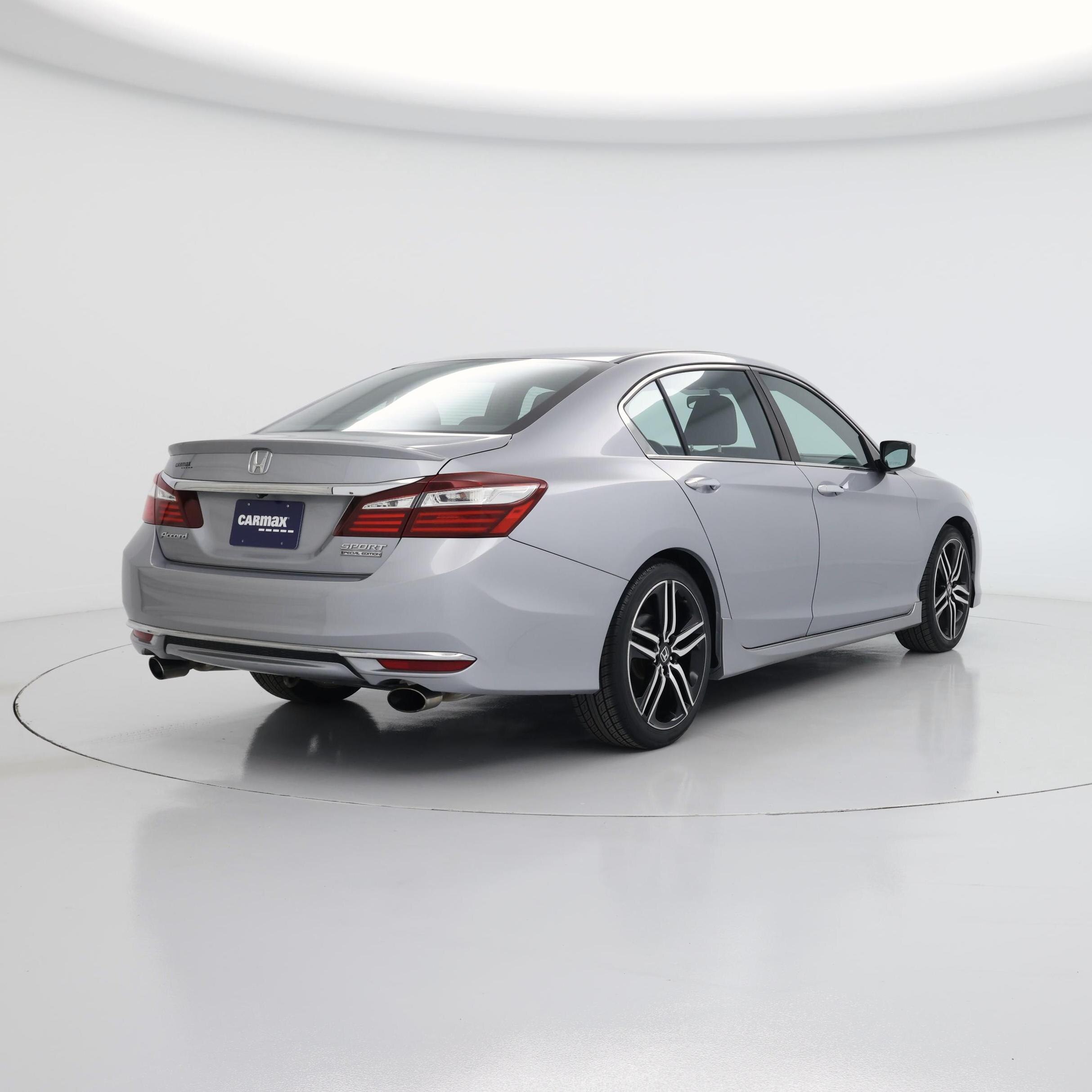 Thumbnail: 2017 Honda Accord - 8