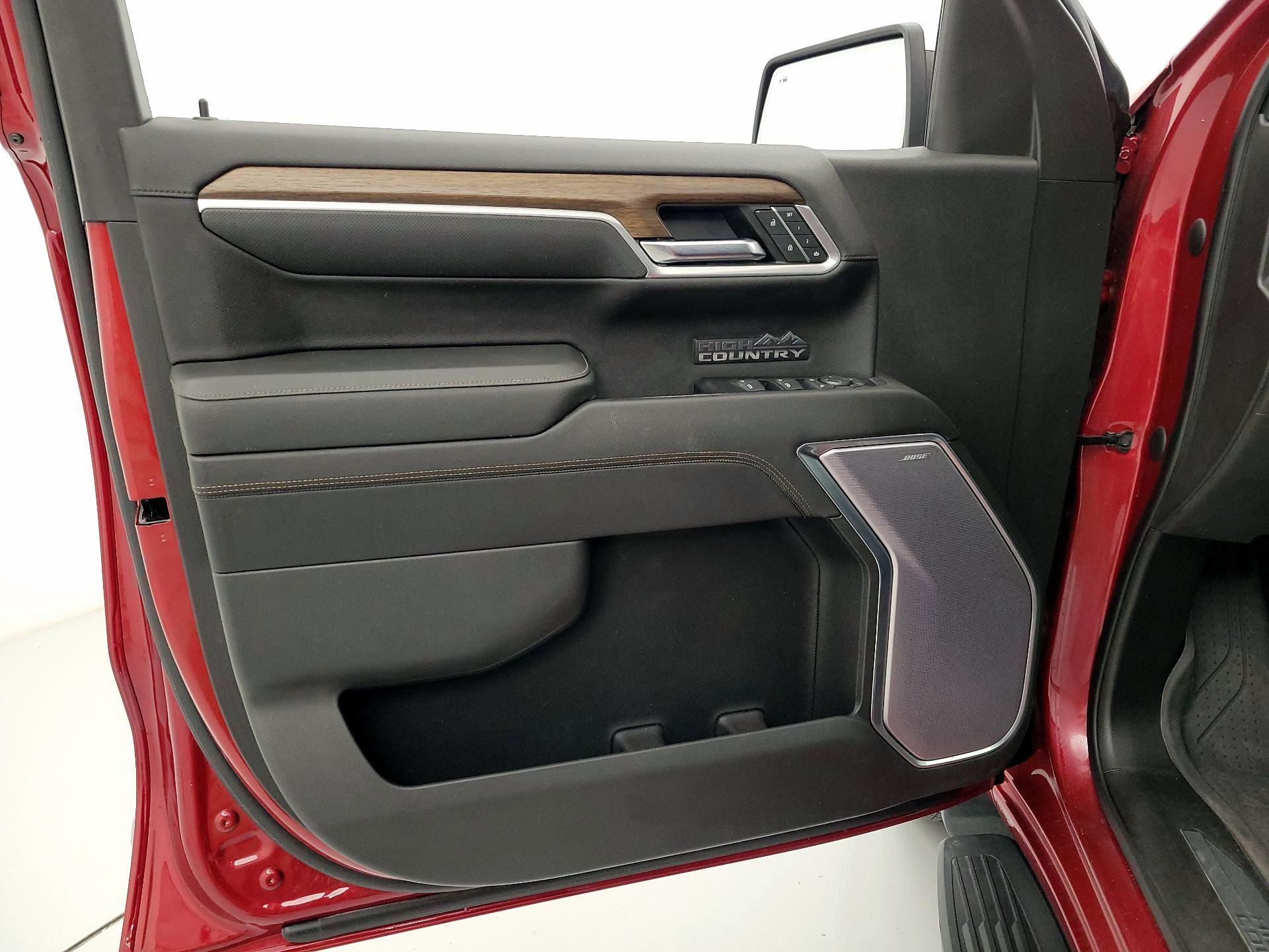 Thumbnail: 2022 Chevrolet Silverado 1500 - 12