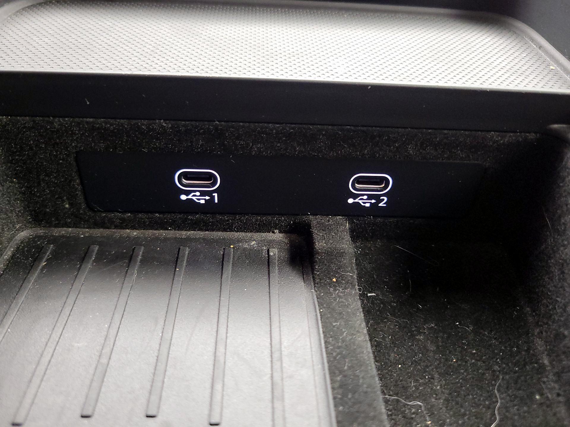 Thumbnail: 2023 Audi SQ7 - 19