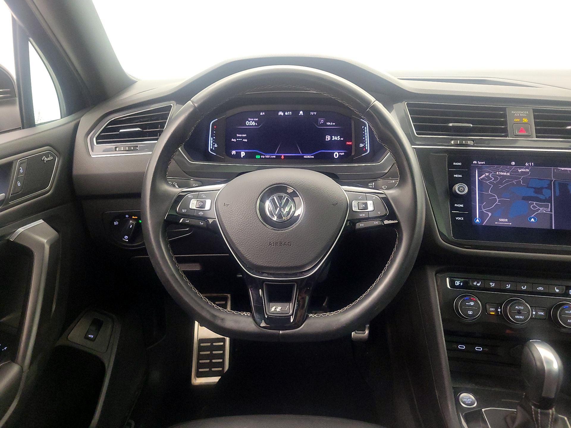 Thumbnail: 2021 Volkswagen Tiguan - 10