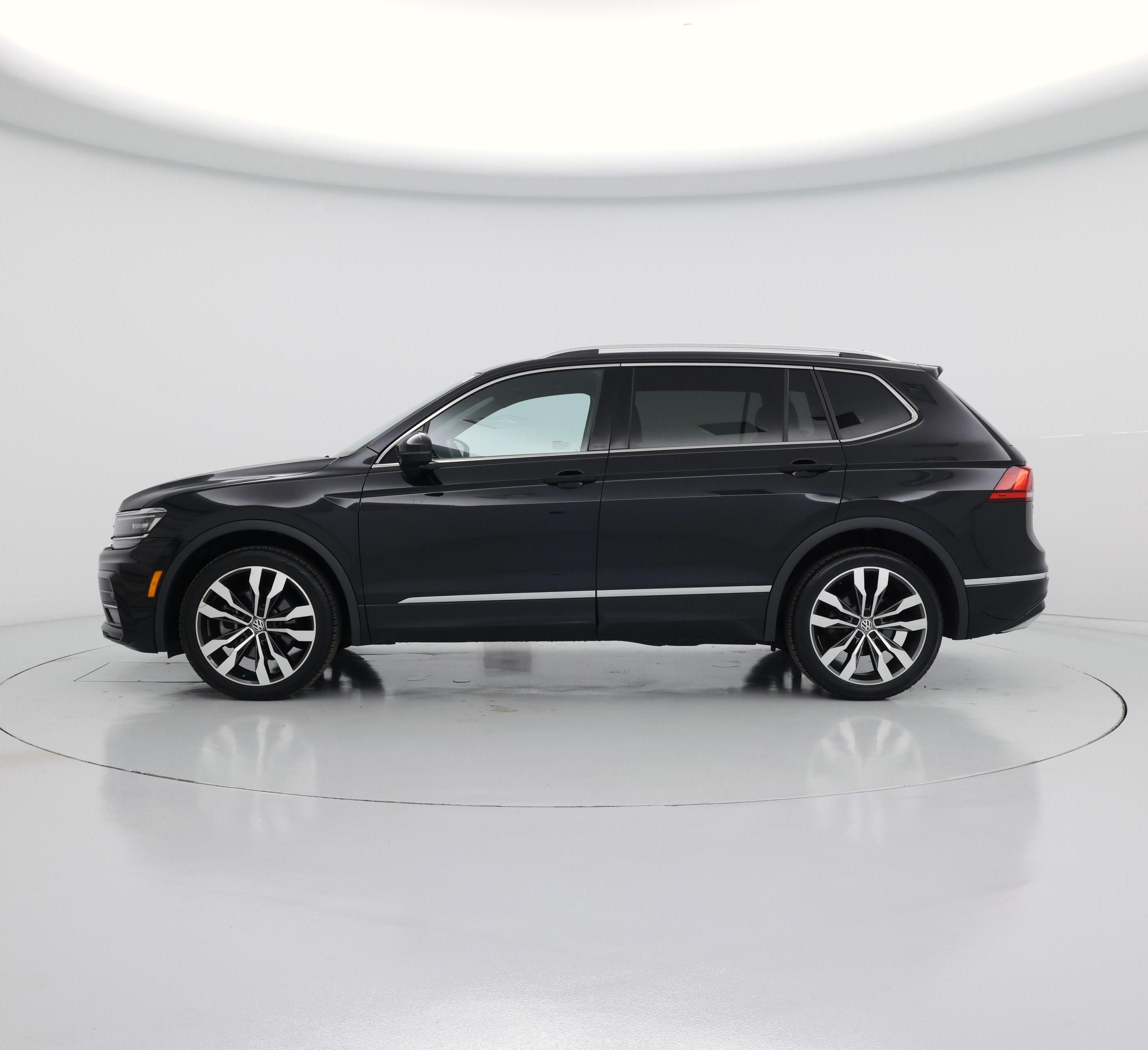 Thumbnail: 2021 Volkswagen Tiguan - 3