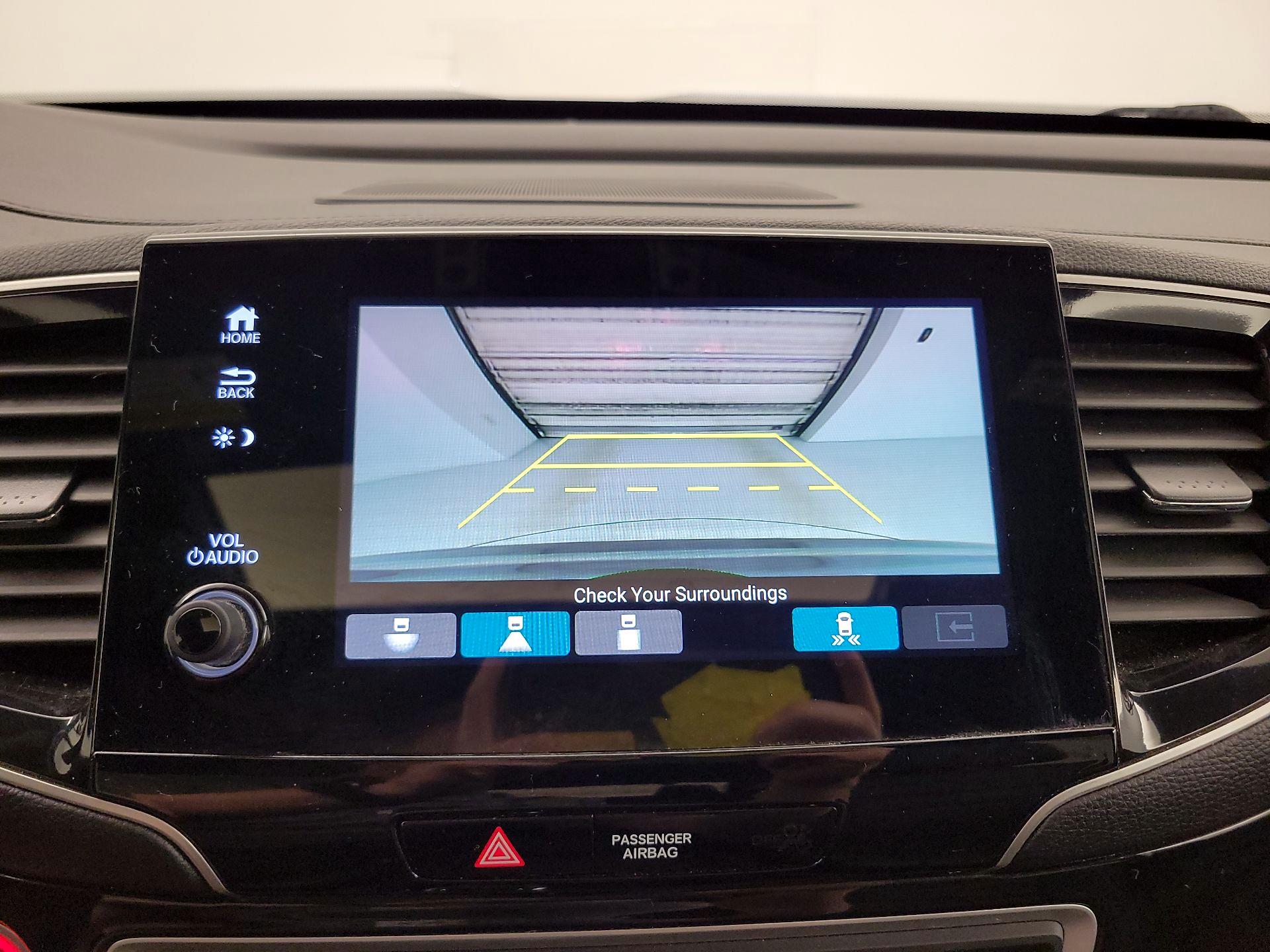 Thumbnail: 2020 Honda Pilot - 15