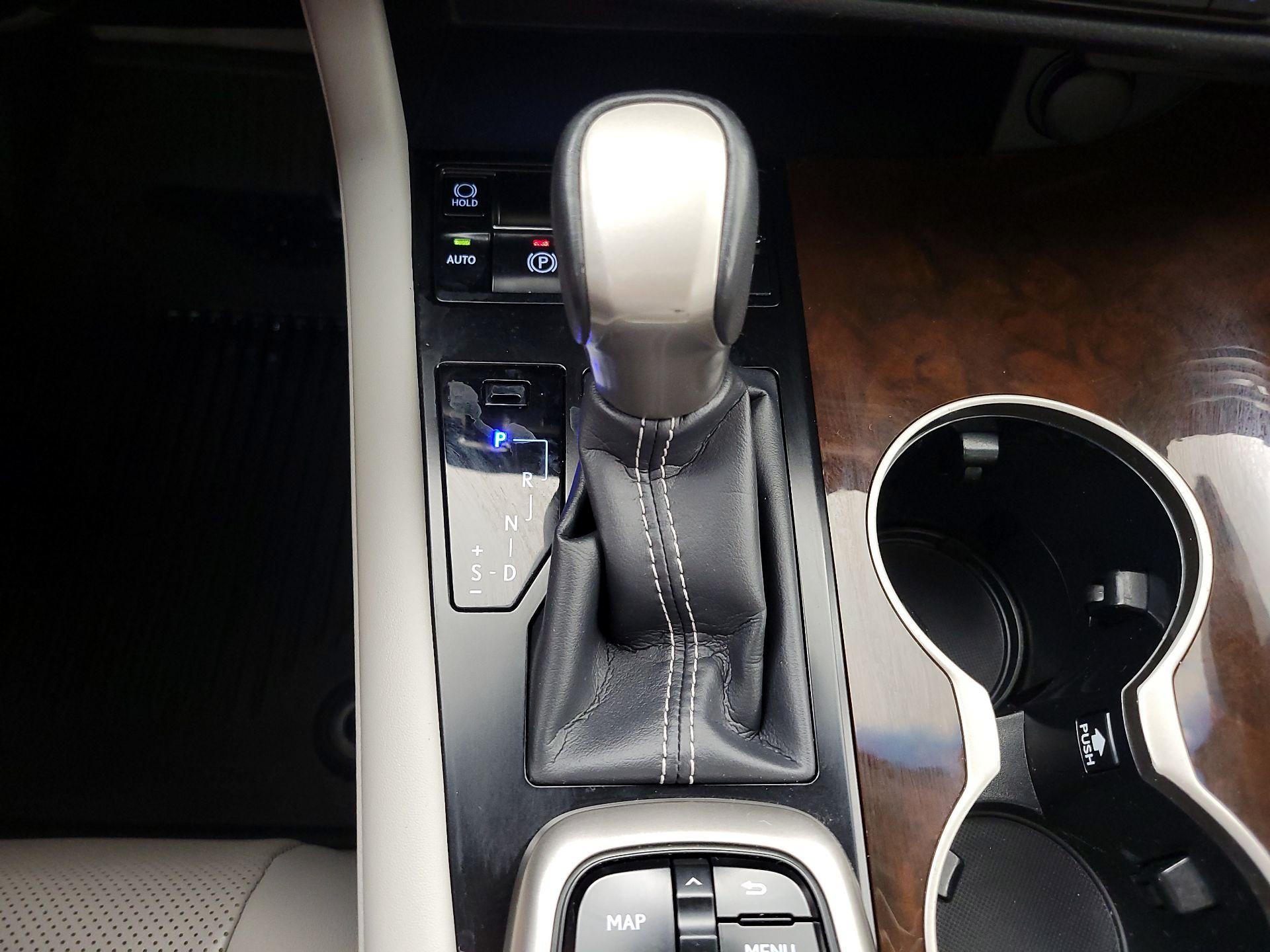 Thumbnail: 2019 Lexus RX - 18