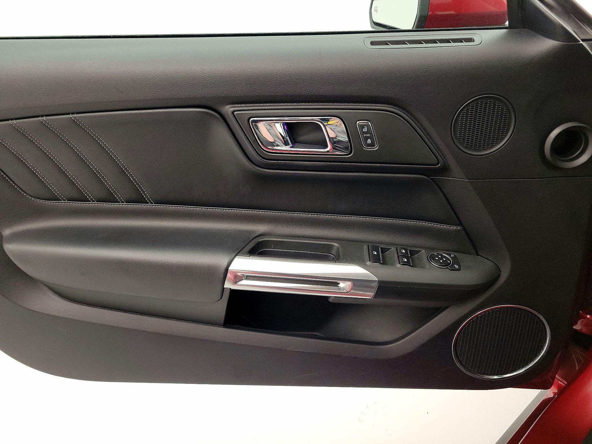 Thumbnail: 2016 Ford Mustang - 12