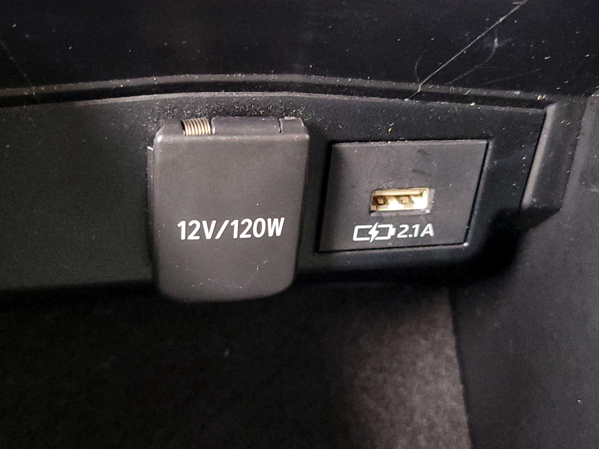 Thumbnail: 2021 Toyota Corolla - 18