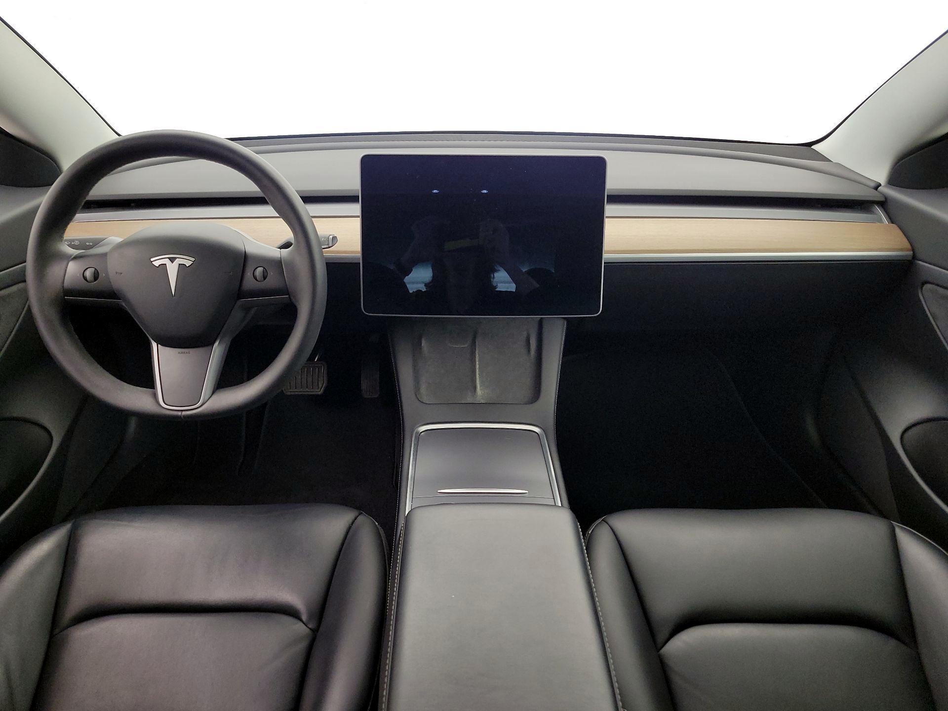 Thumbnail: 2021 Tesla Model 3 - 9