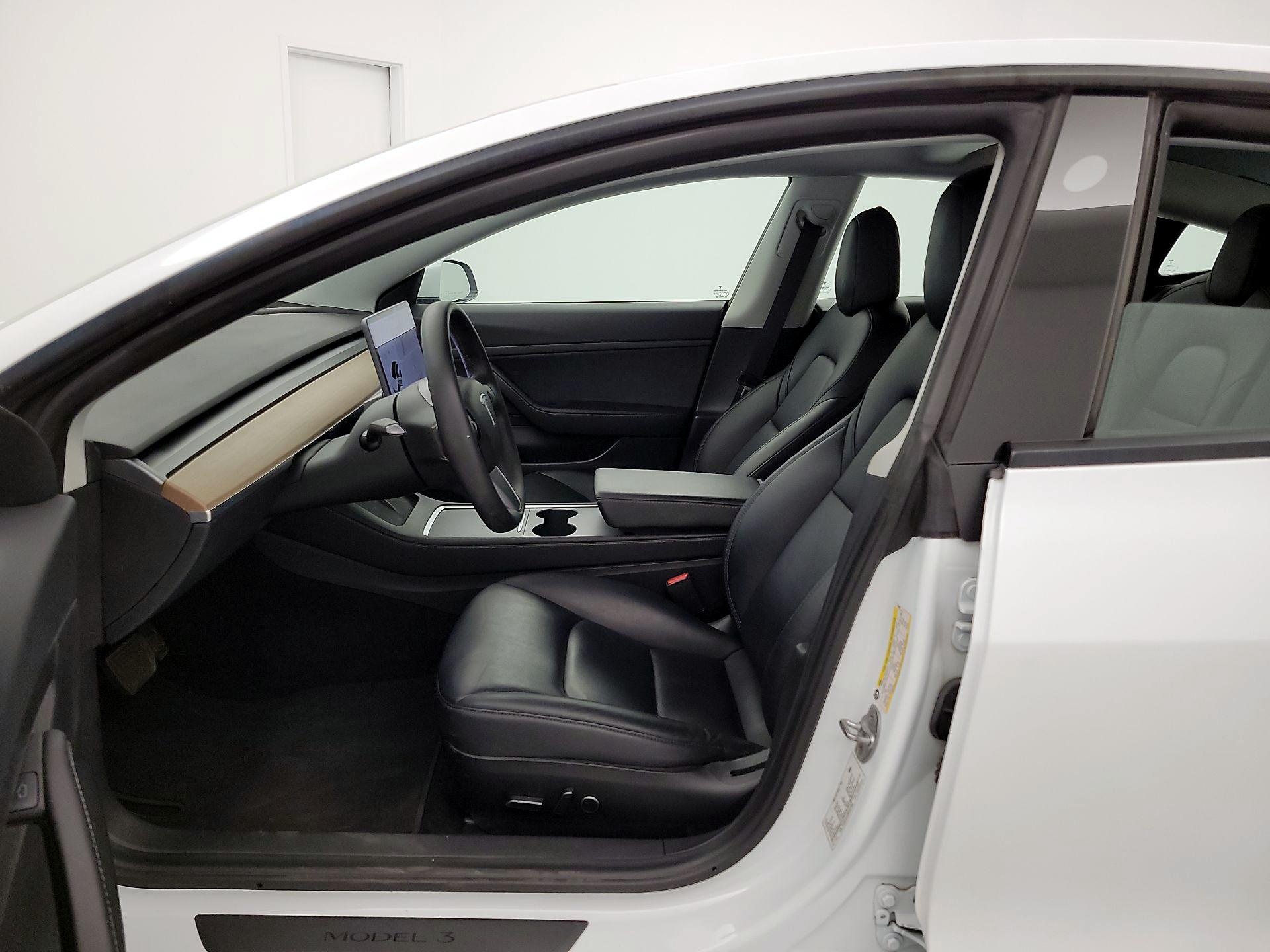 Thumbnail: 2021 Tesla Model 3 - 11