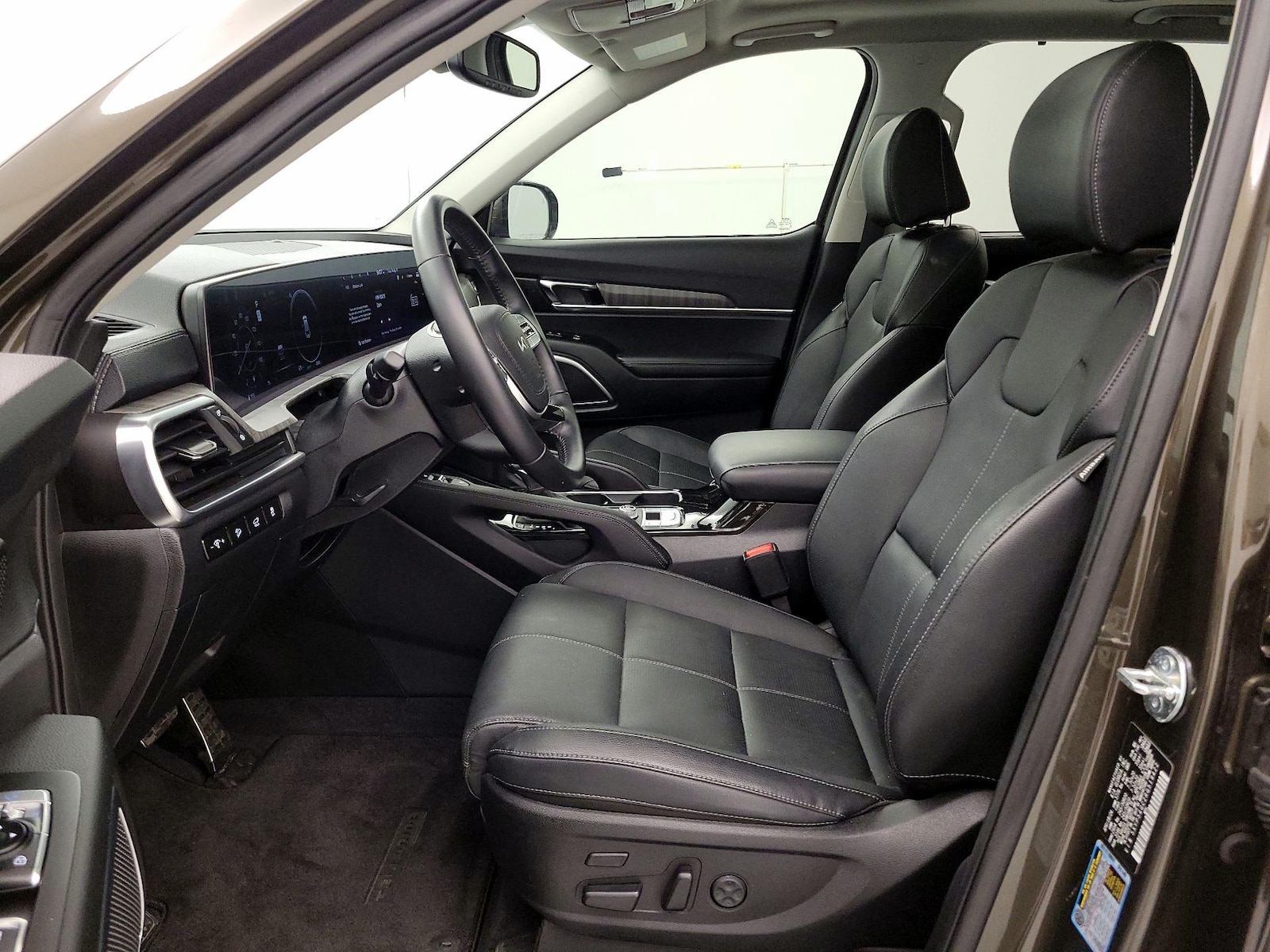 2024 Kia Telluride SX - Photo 12