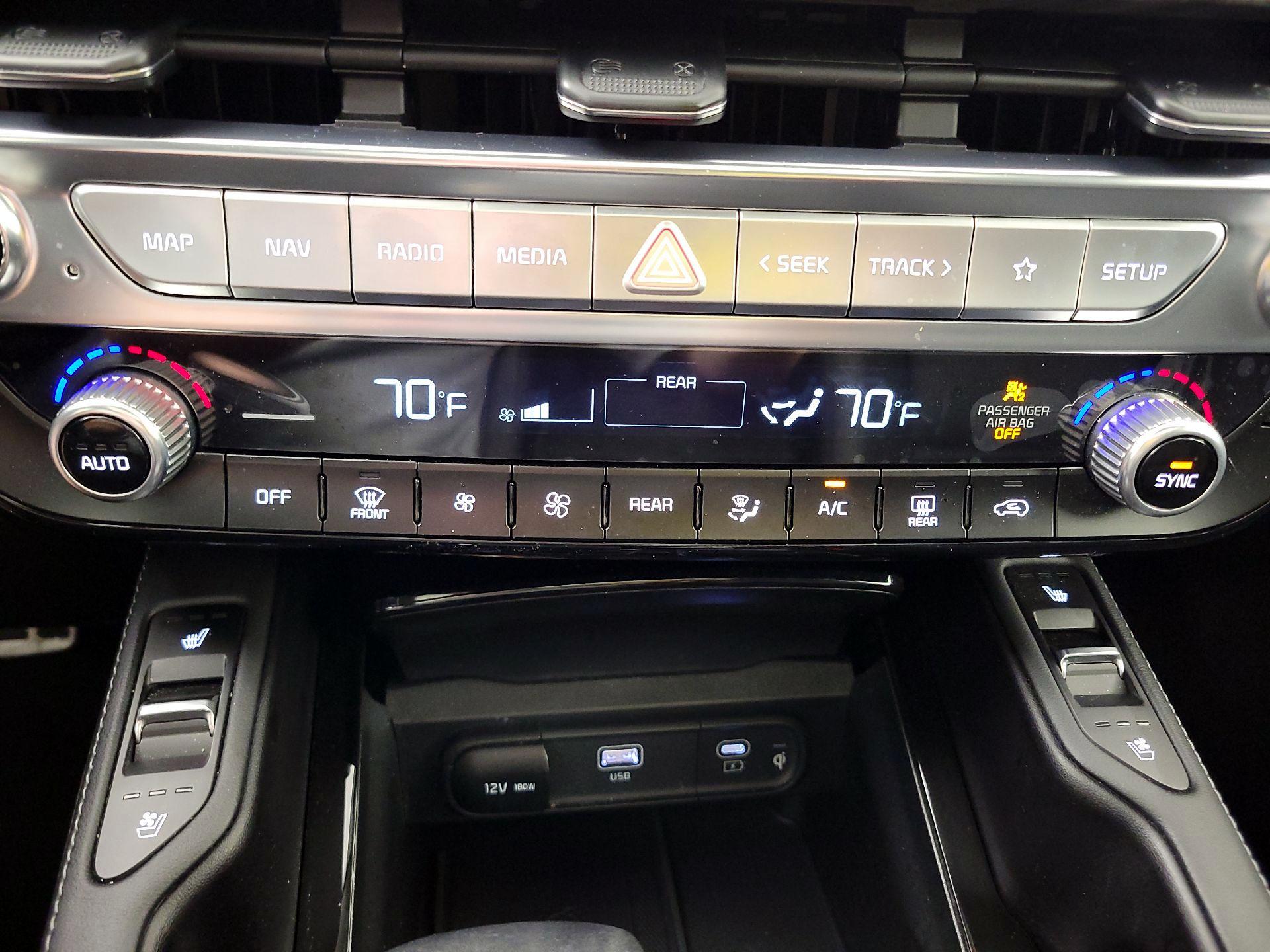 Thumbnail: 2024 Kia Telluride - 17