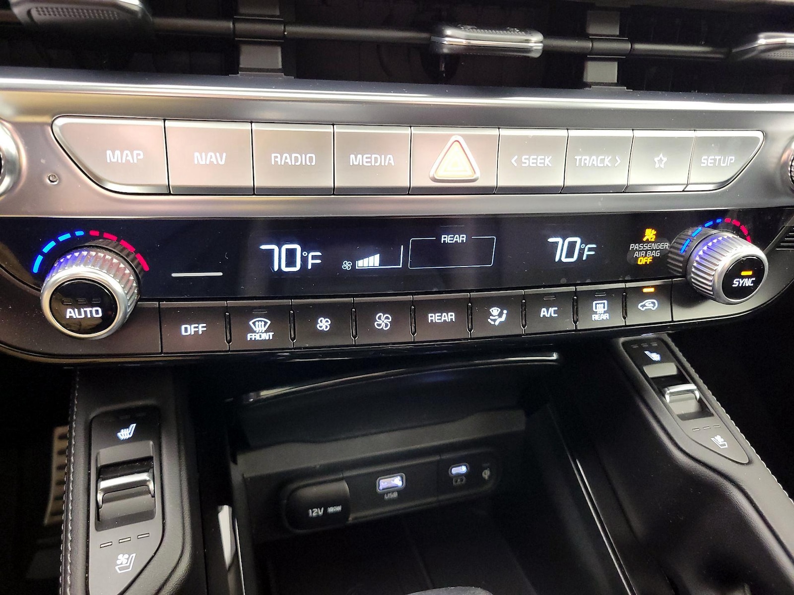 2024 Kia Telluride SX - Photo 18
