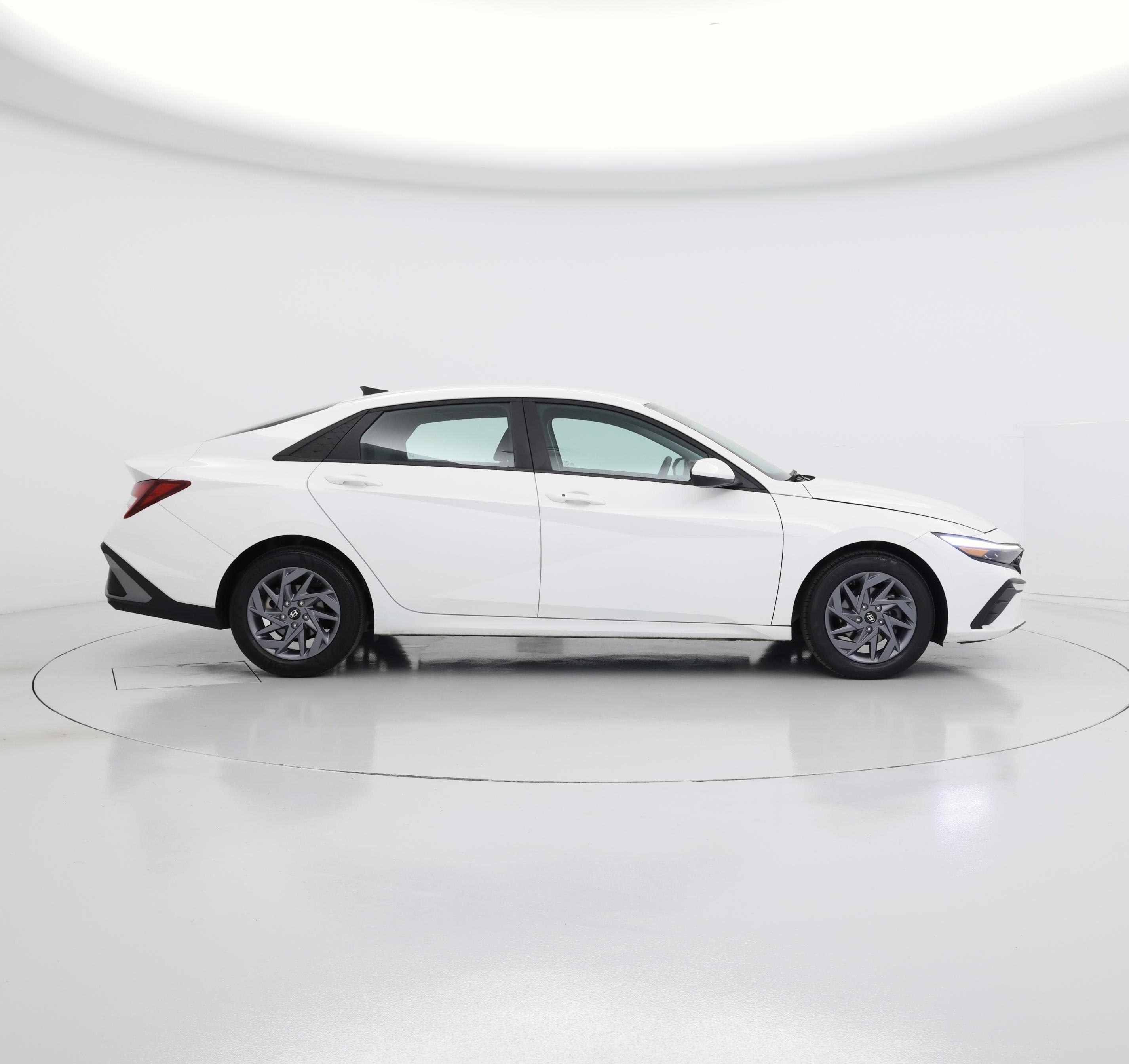 Thumbnail: 2024 Hyundai Elantra - 7