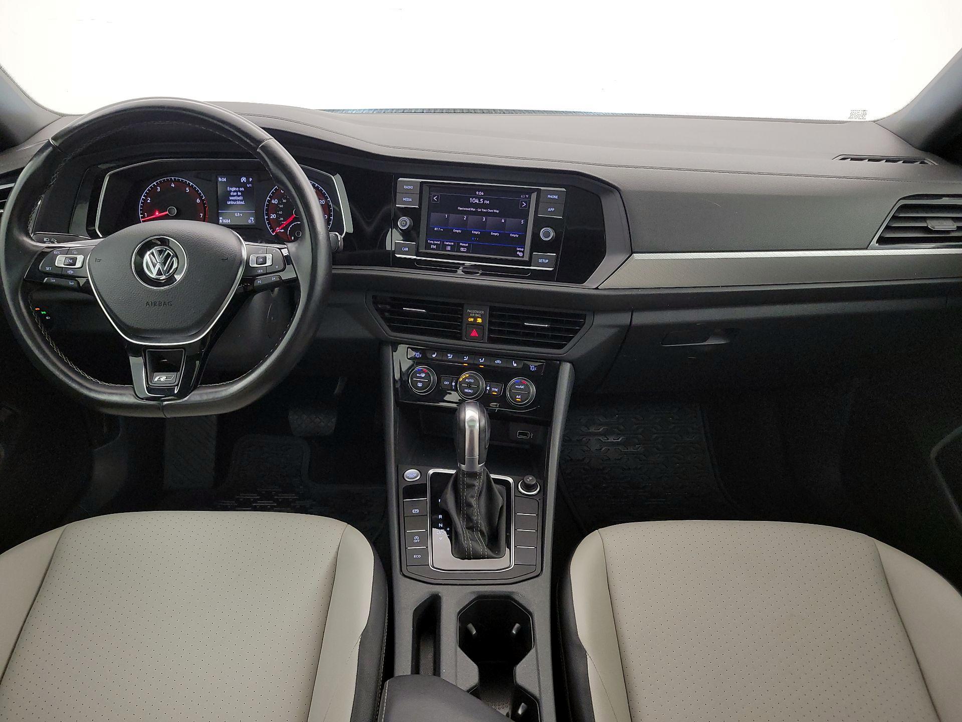 Thumbnail: 2019 Volkswagen Jetta - 9