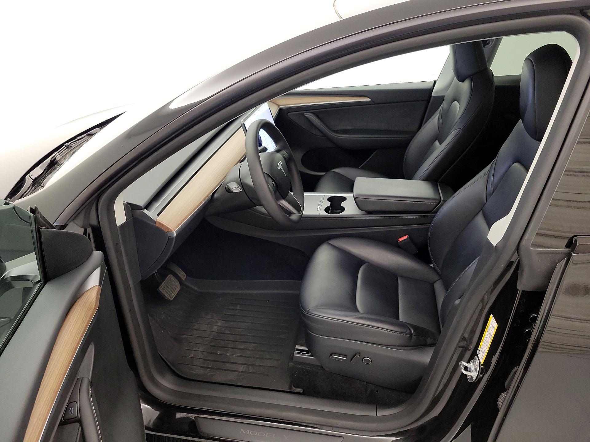 Thumbnail: 2025 Tesla Model Y - 11