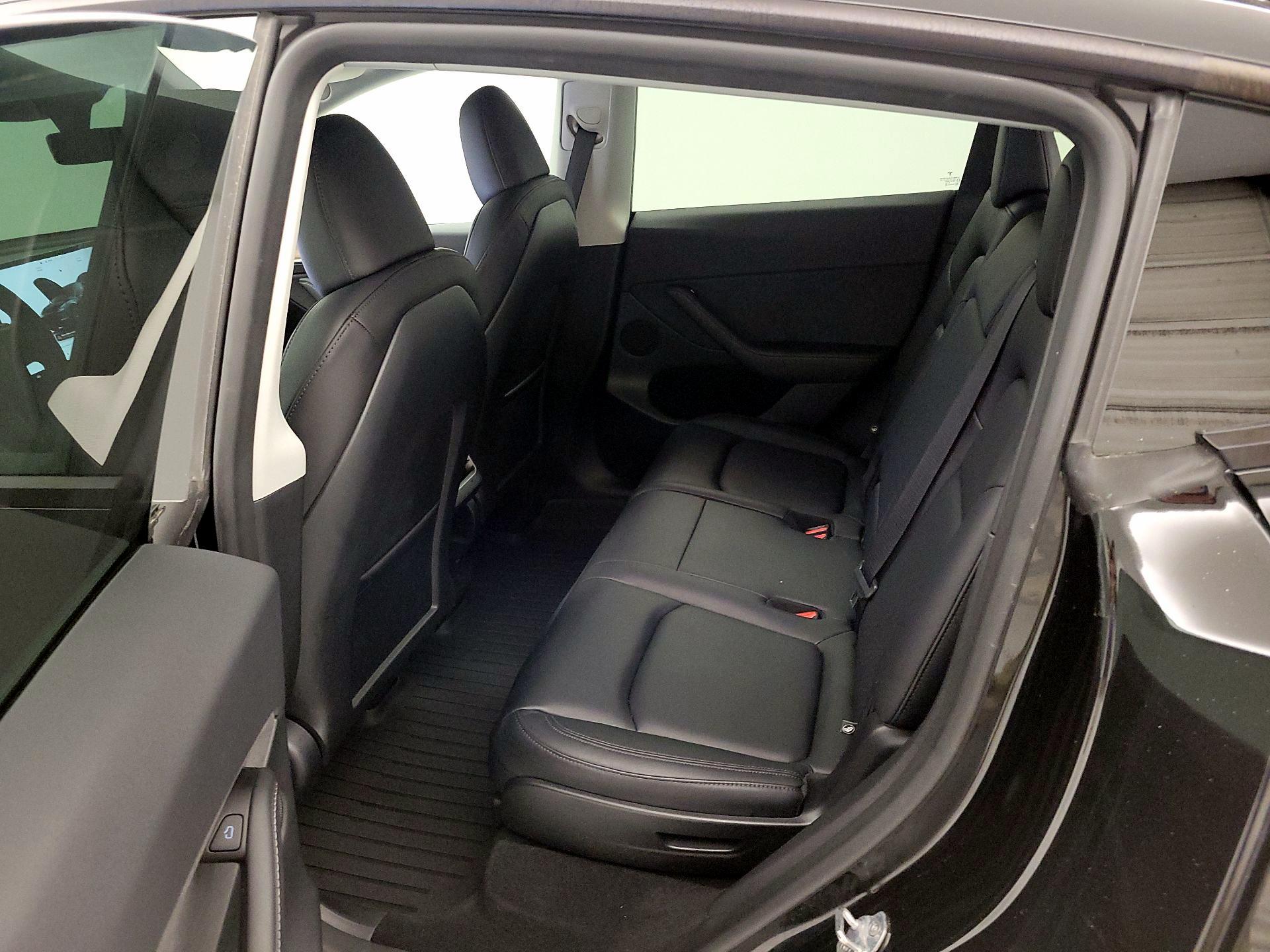 Thumbnail: 2025 Tesla Model Y - 18