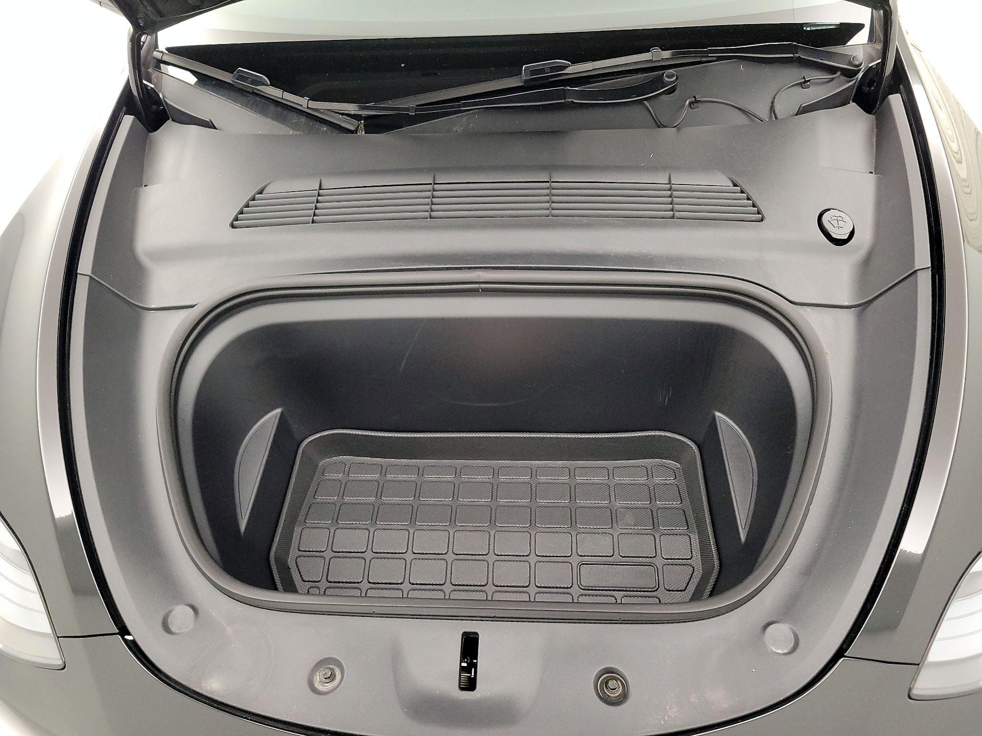 Thumbnail: 2025 Tesla Model Y - 20