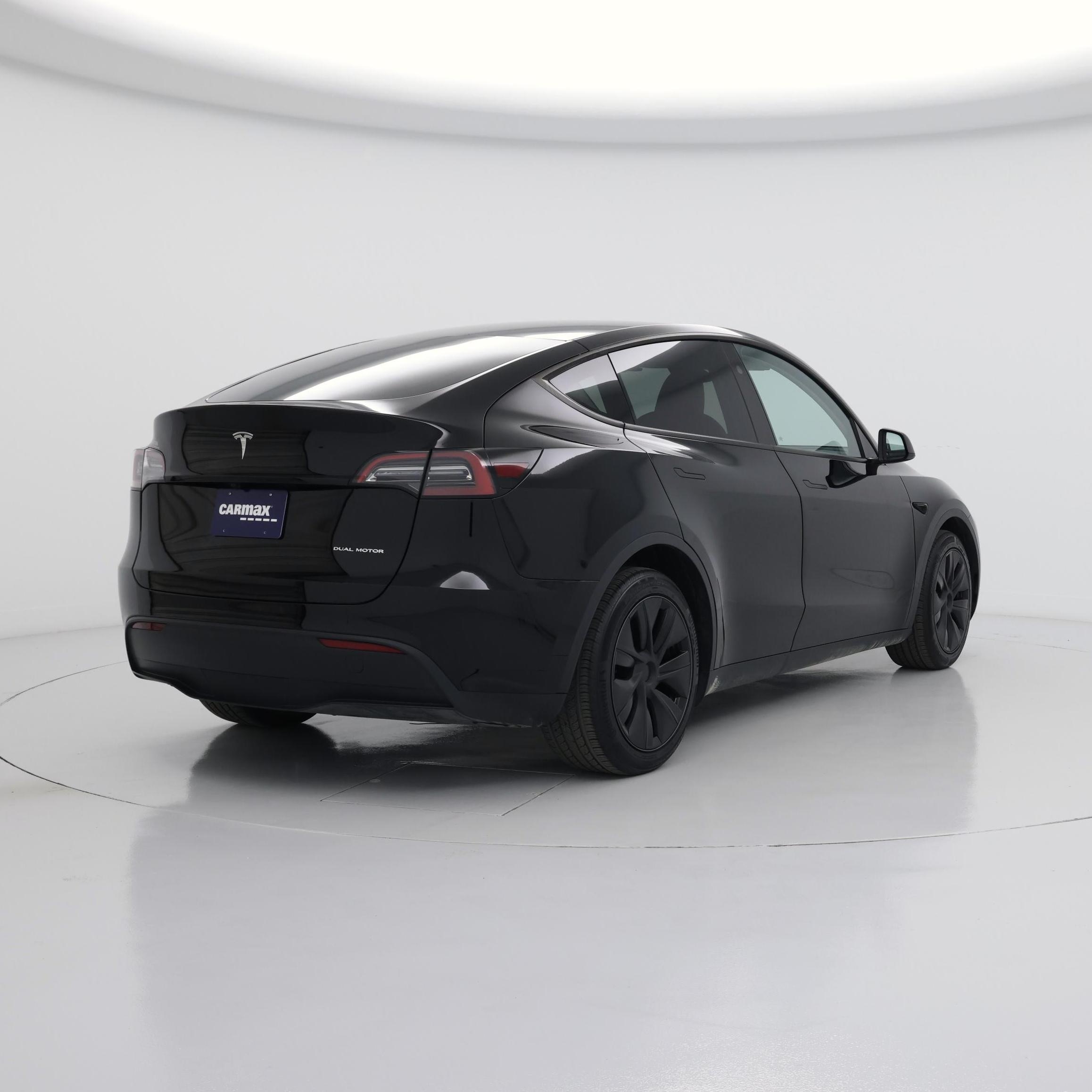 Thumbnail: 2025 Tesla Model Y - 8