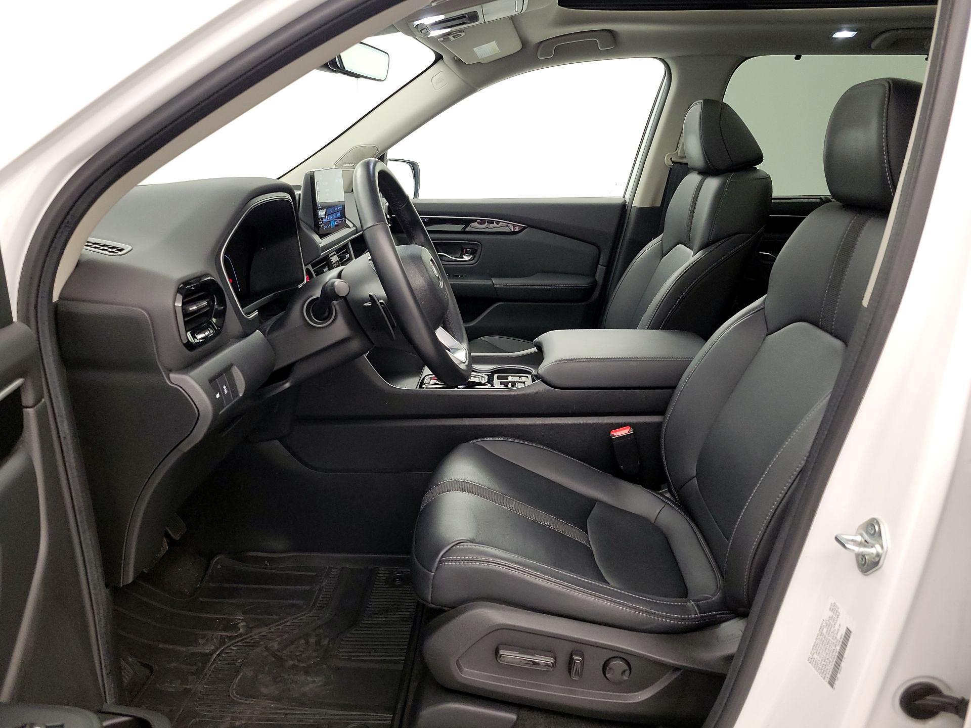 Thumbnail: 2023 Honda Pilot - 11