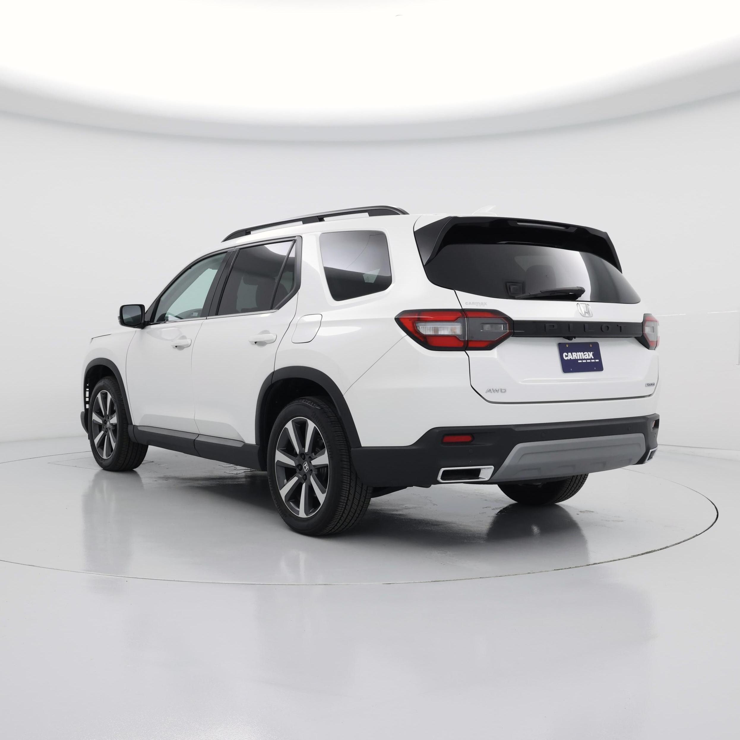 Thumbnail: 2023 Honda Pilot - 2