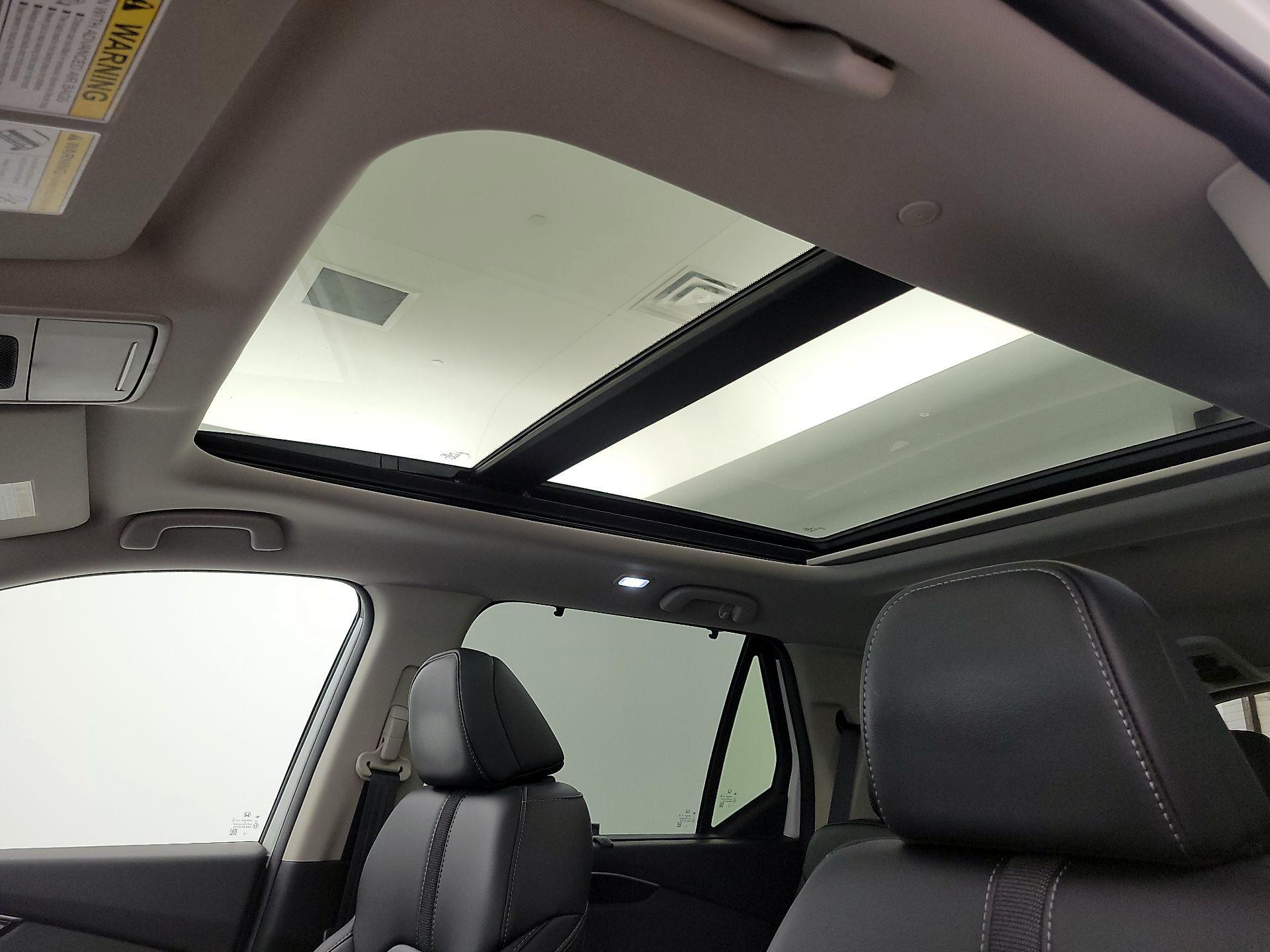 Thumbnail: 2023 Honda Pilot - 20