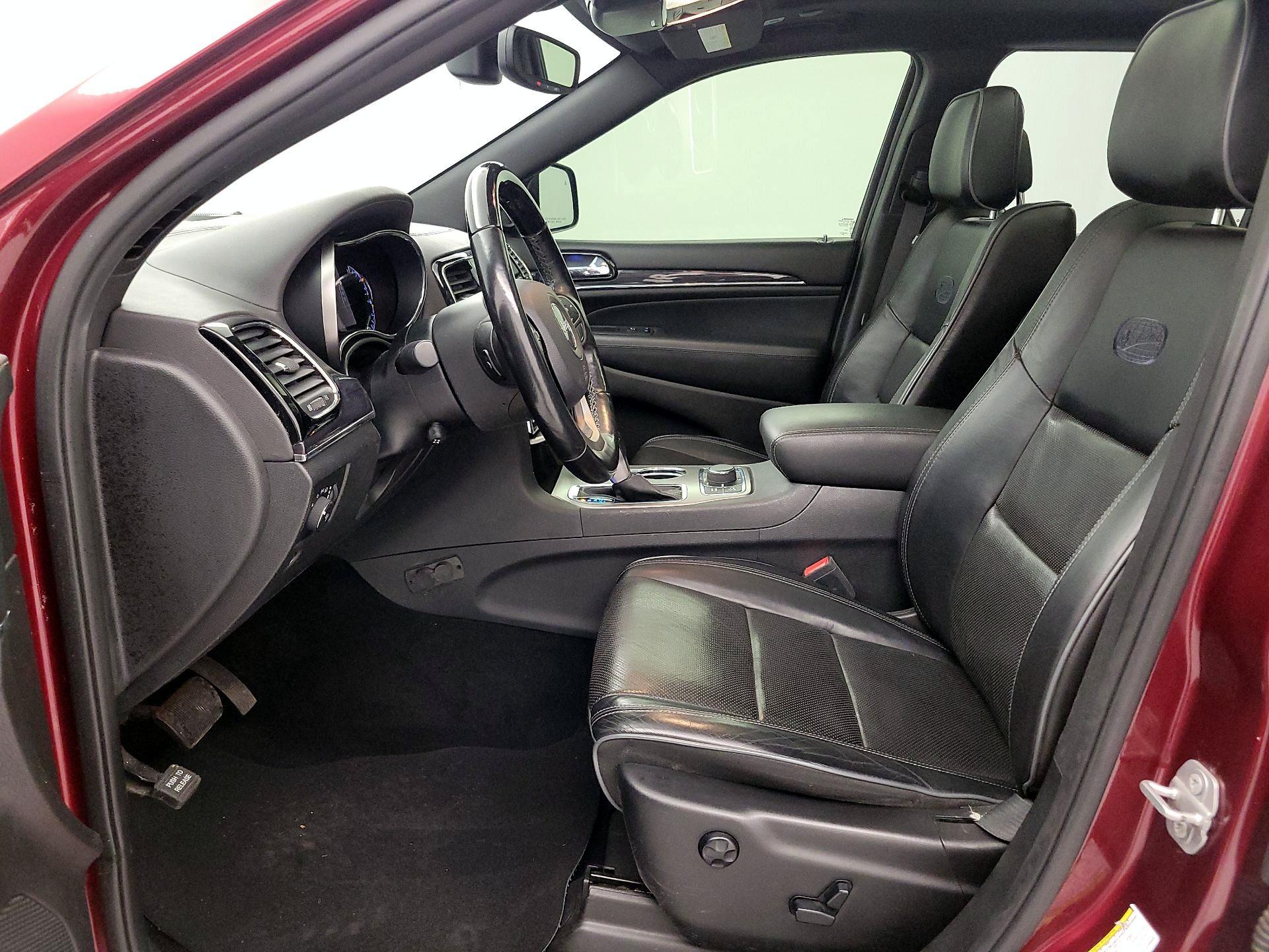 Thumbnail: 2020 Jeep Grand Cherokee - 11