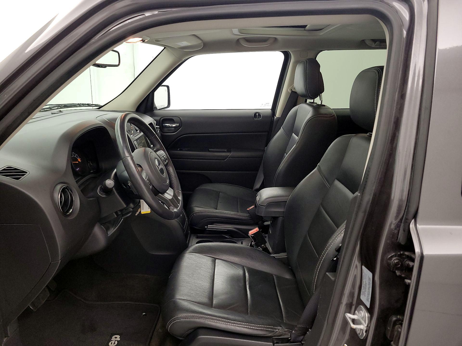 Thumbnail: 2017 Jeep Patriot - 11