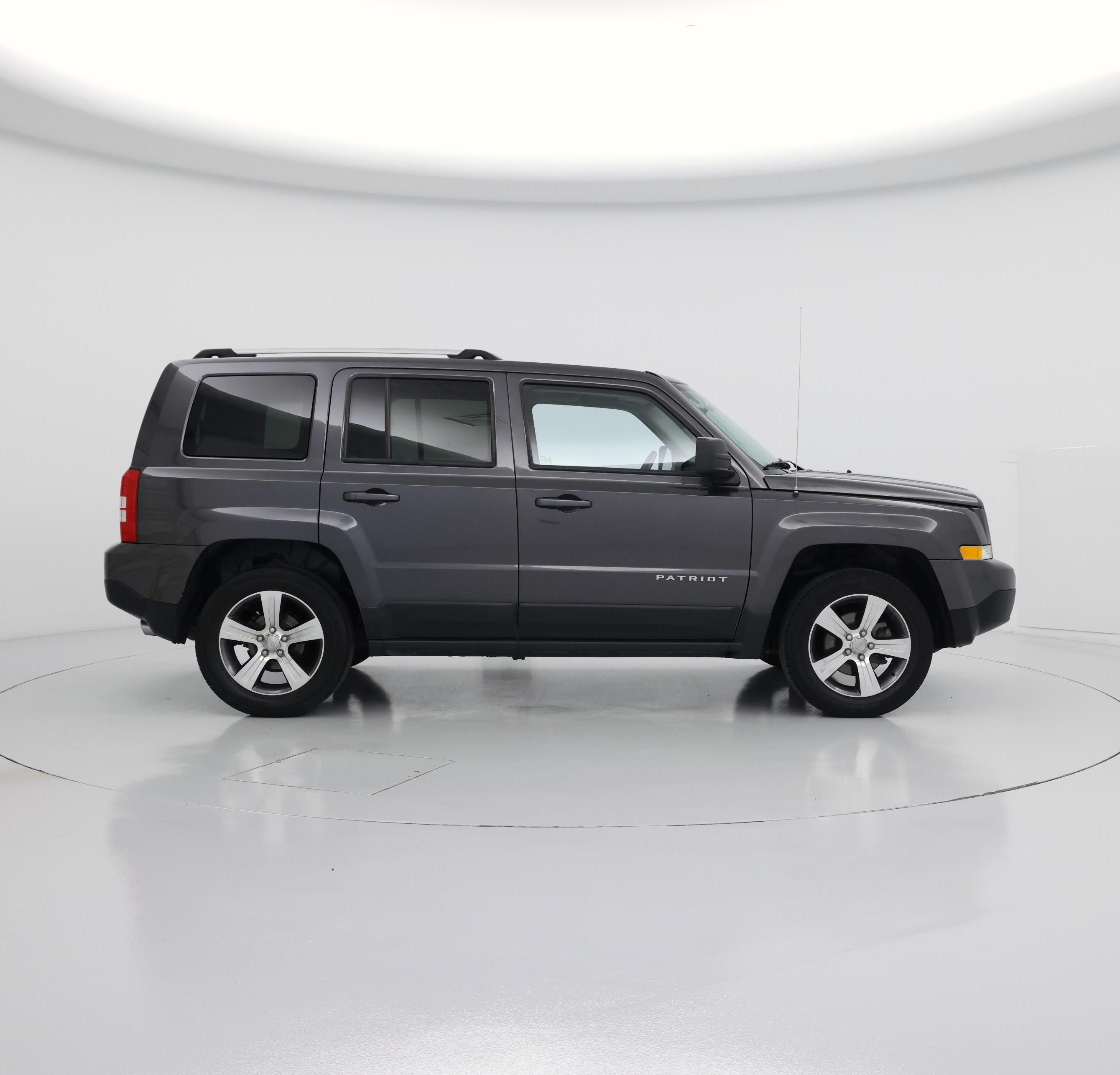 Thumbnail: 2017 Jeep Patriot - 7