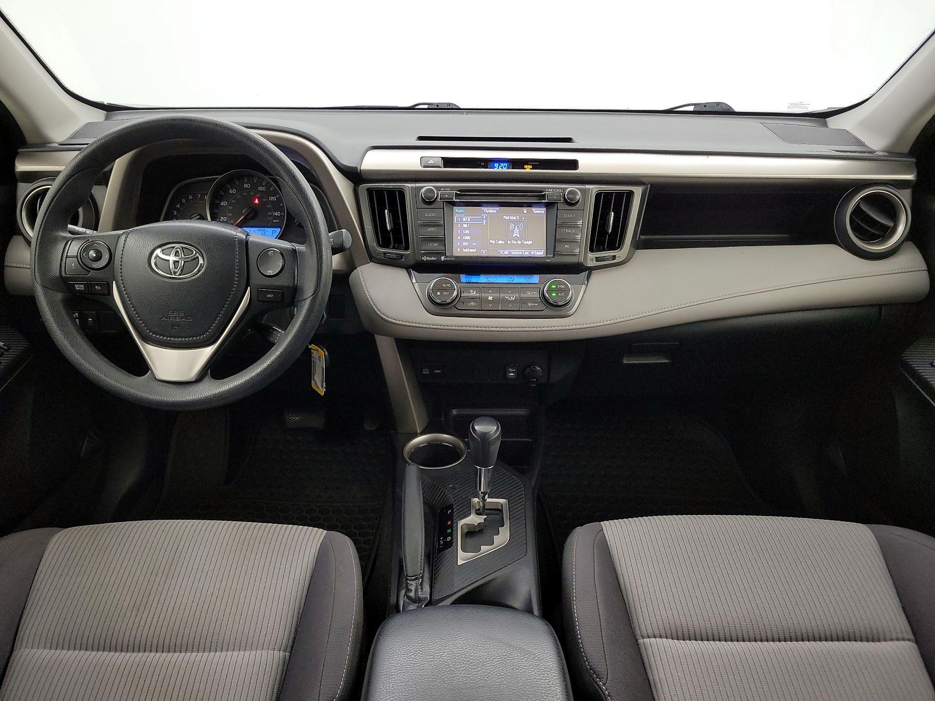 Thumbnail: 2015 Toyota RAV4 - 9