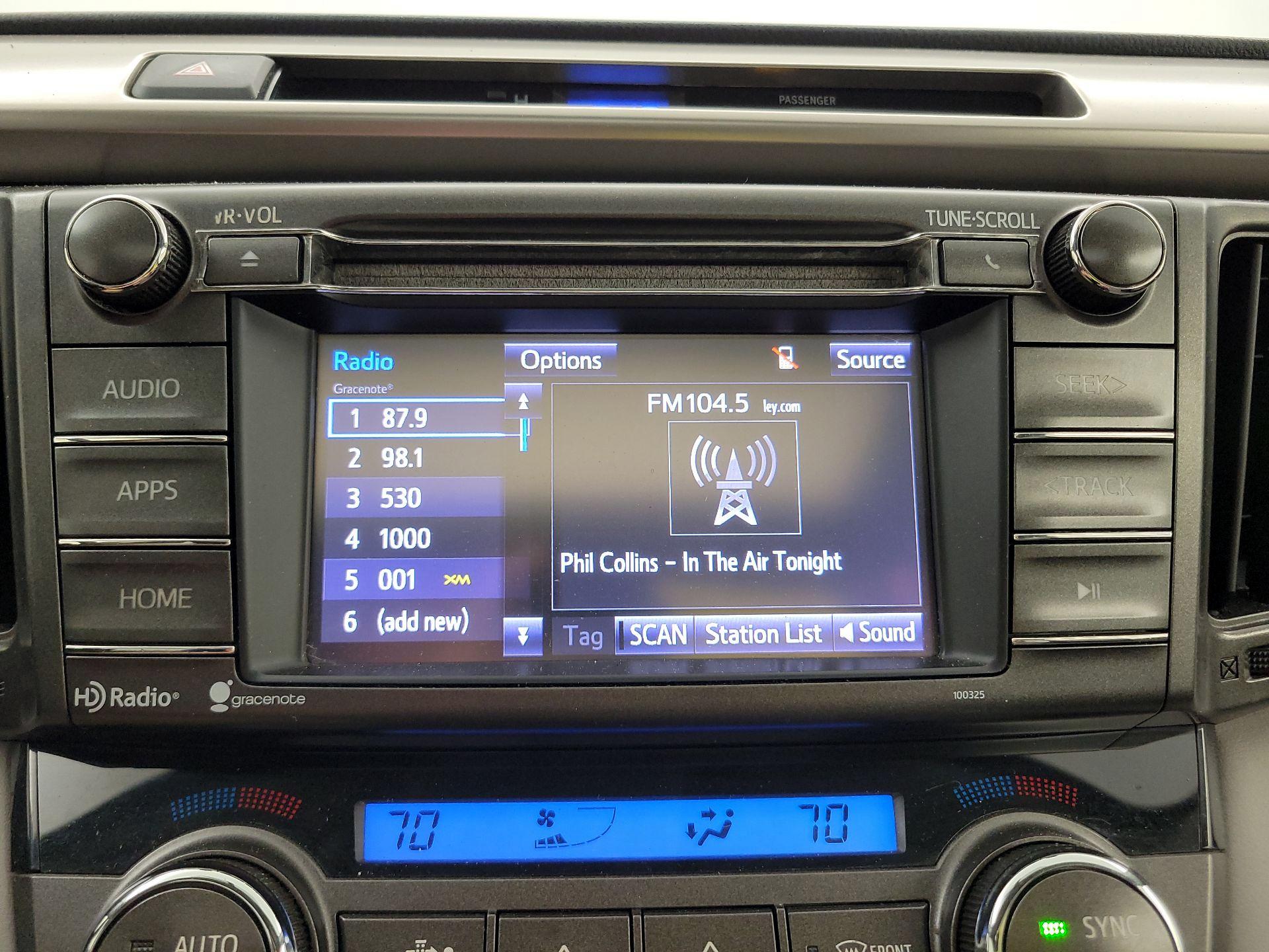 Thumbnail: 2015 Toyota RAV4 - 15