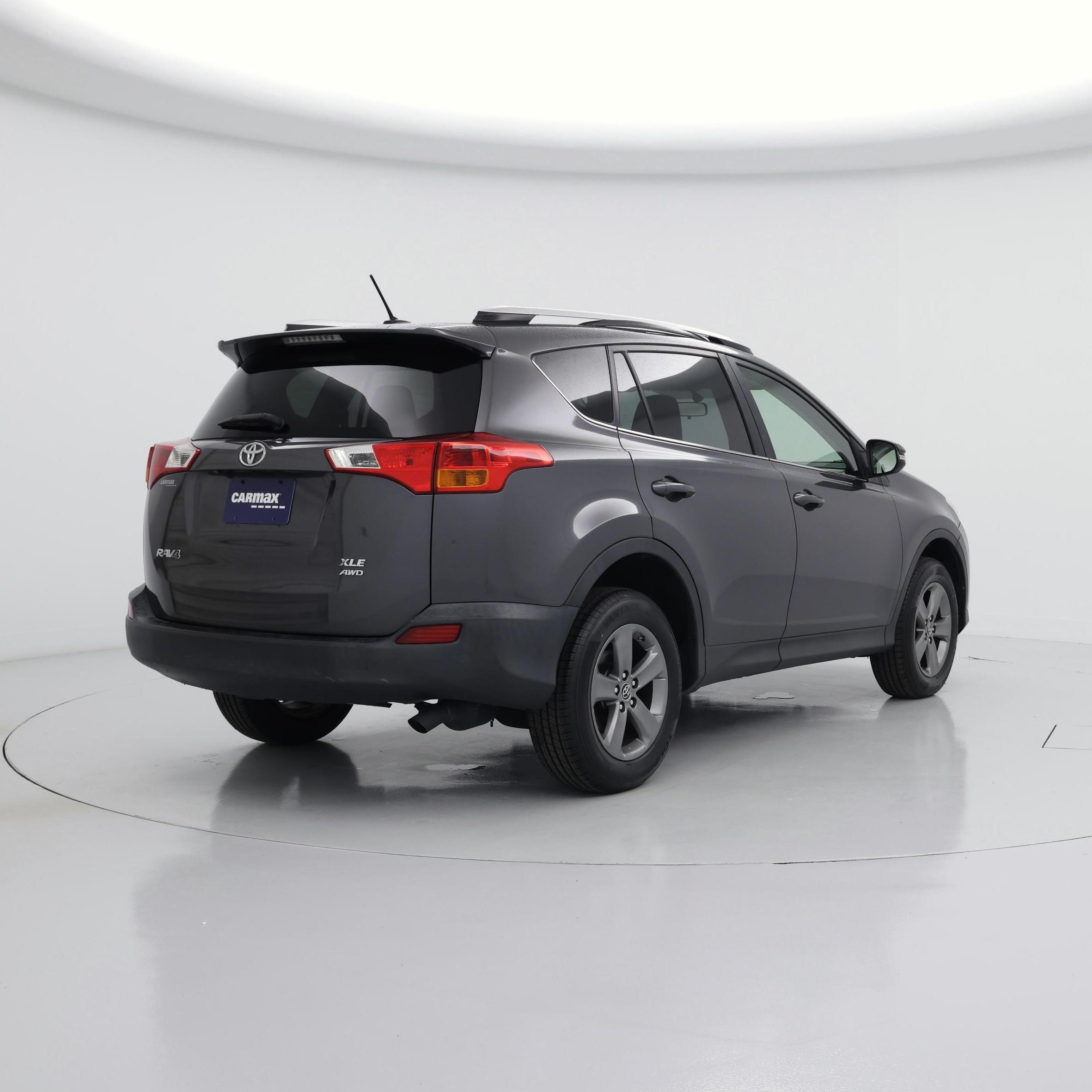 Thumbnail: 2015 Toyota RAV4 - 8