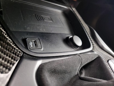 USB/AUX Ports