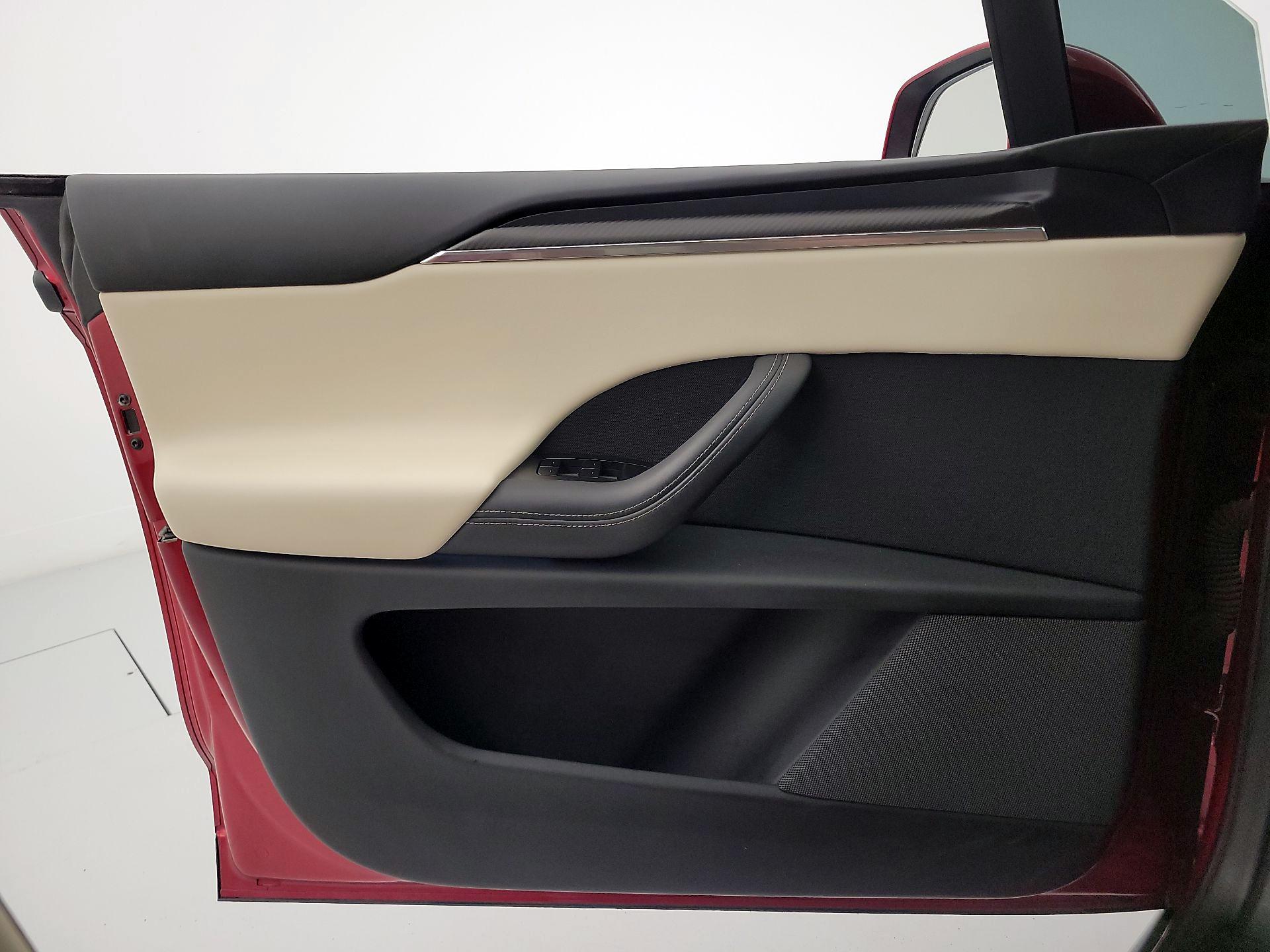 Thumbnail: 2024 Tesla Model X - 12