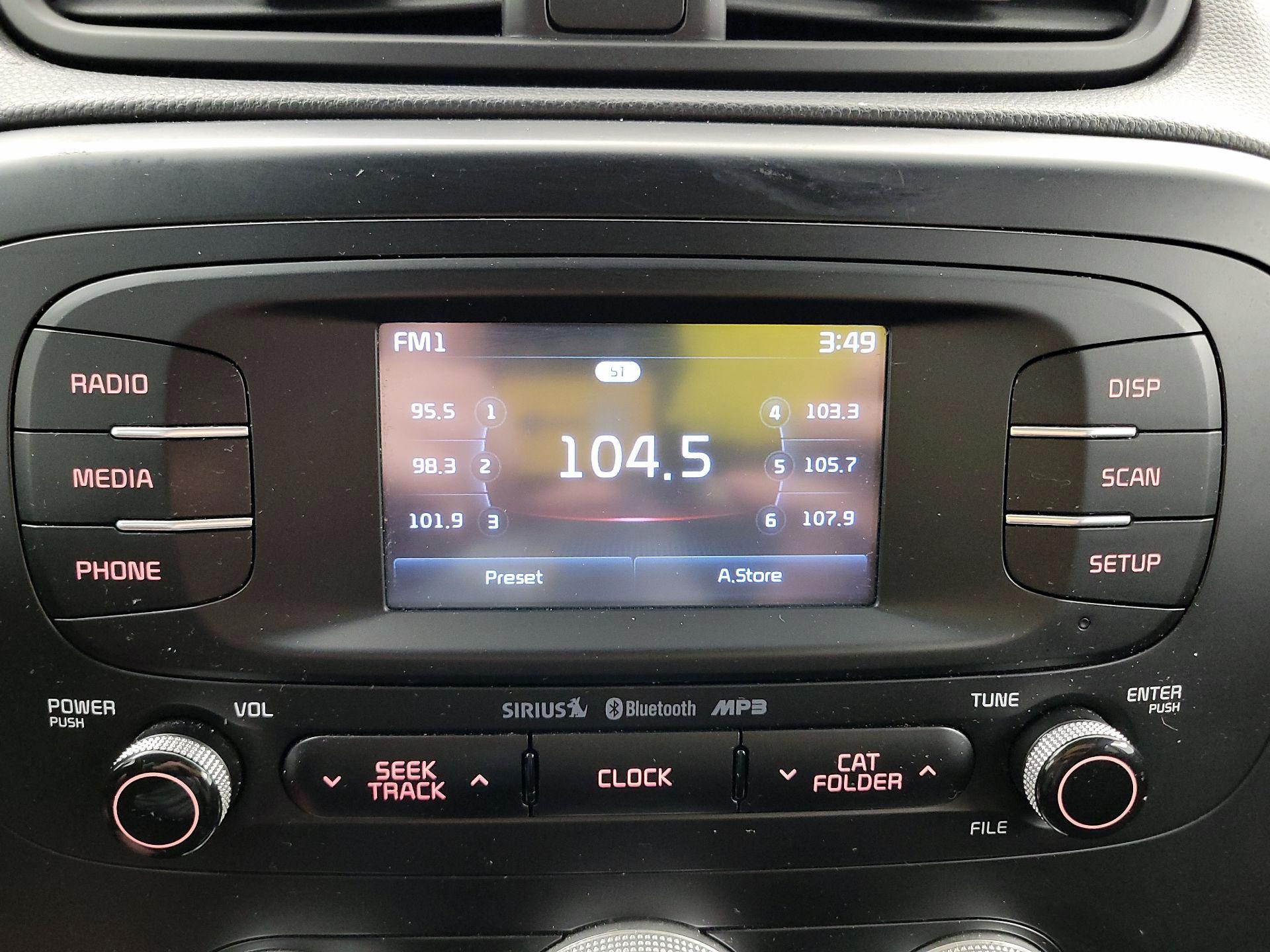 Thumbnail: 2016 Kia Soul - 15