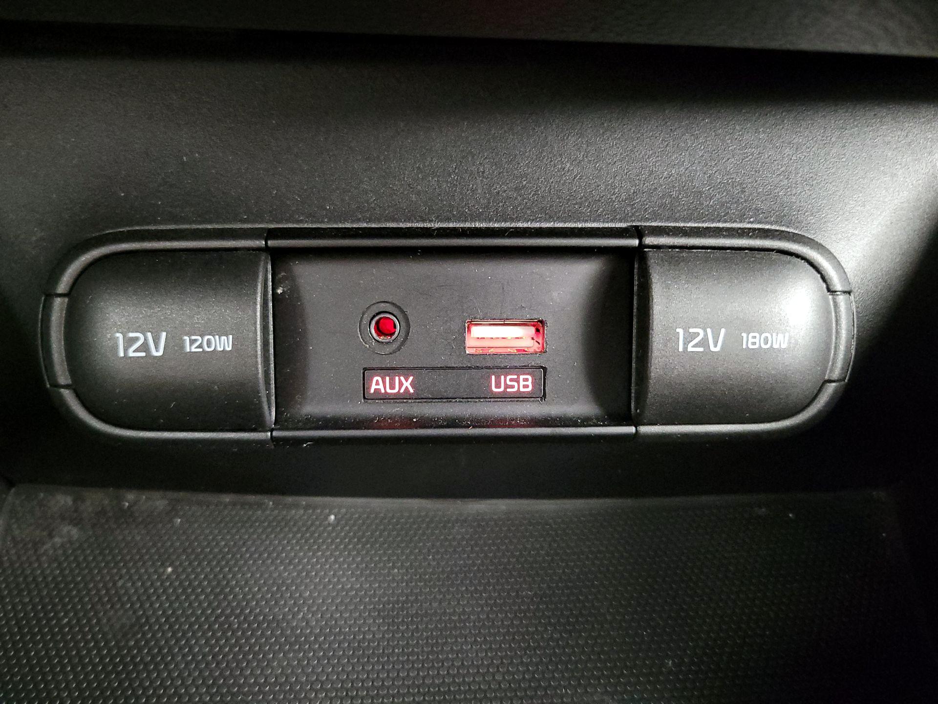 Thumbnail: 2016 Kia Soul - 18