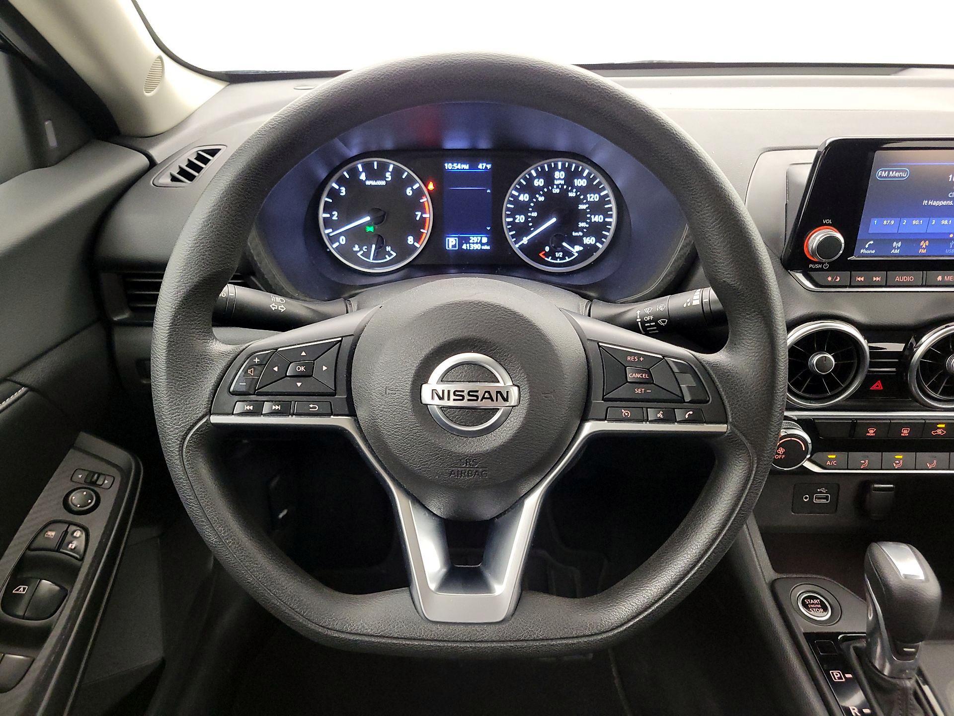 Thumbnail: 2021 Nissan Sentra - 10