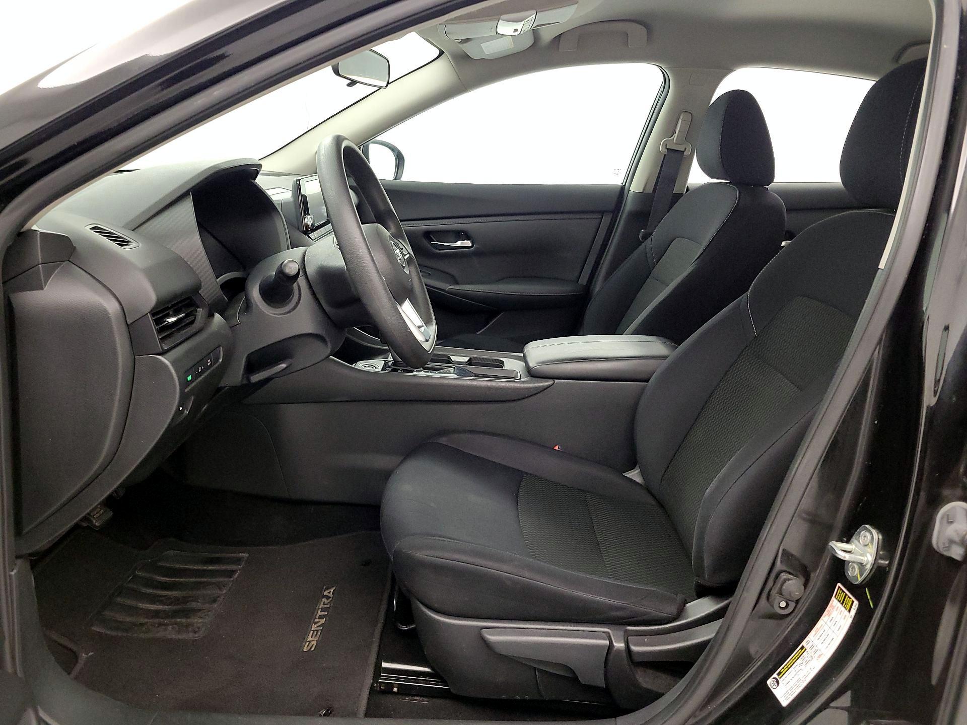 Thumbnail: 2021 Nissan Sentra - 11