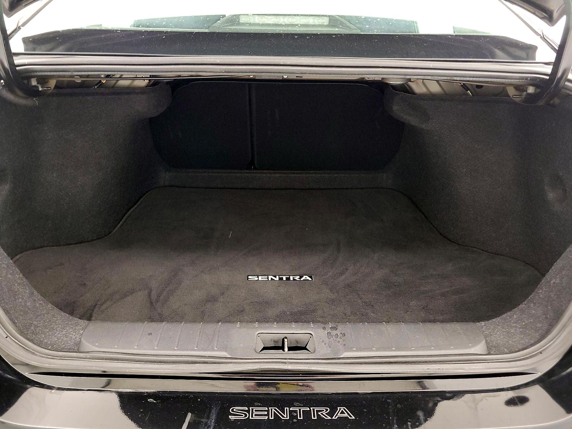 Thumbnail: 2021 Nissan Sentra - 20