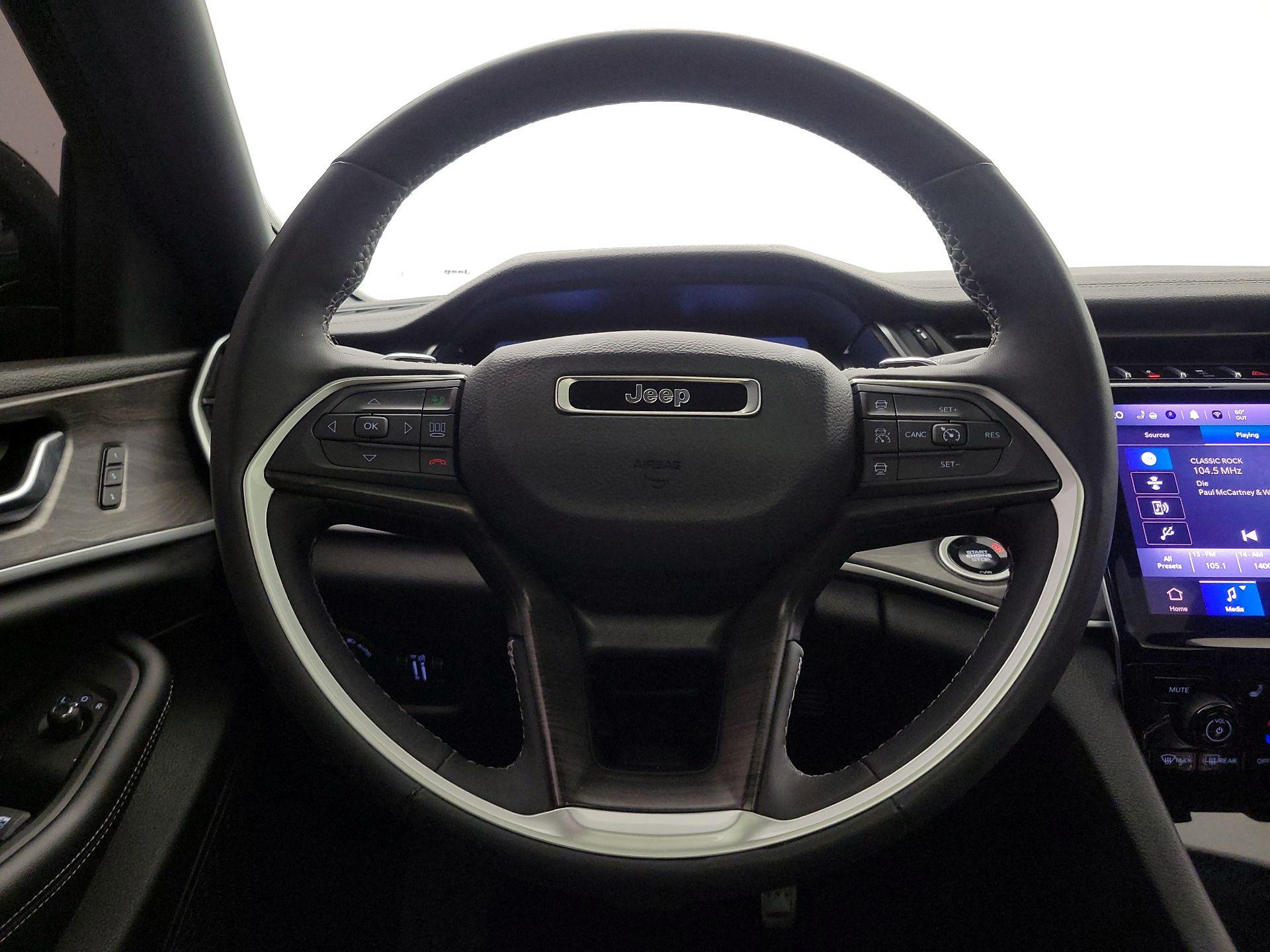 Thumbnail: 2025 Jeep Grand Cherokee - 10